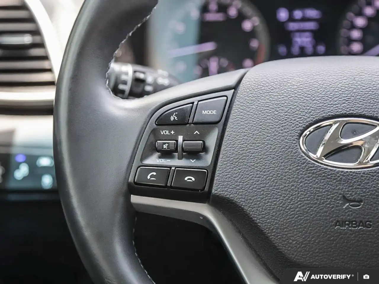 Hyundai TUCSON снимка Hyundai TUCSON