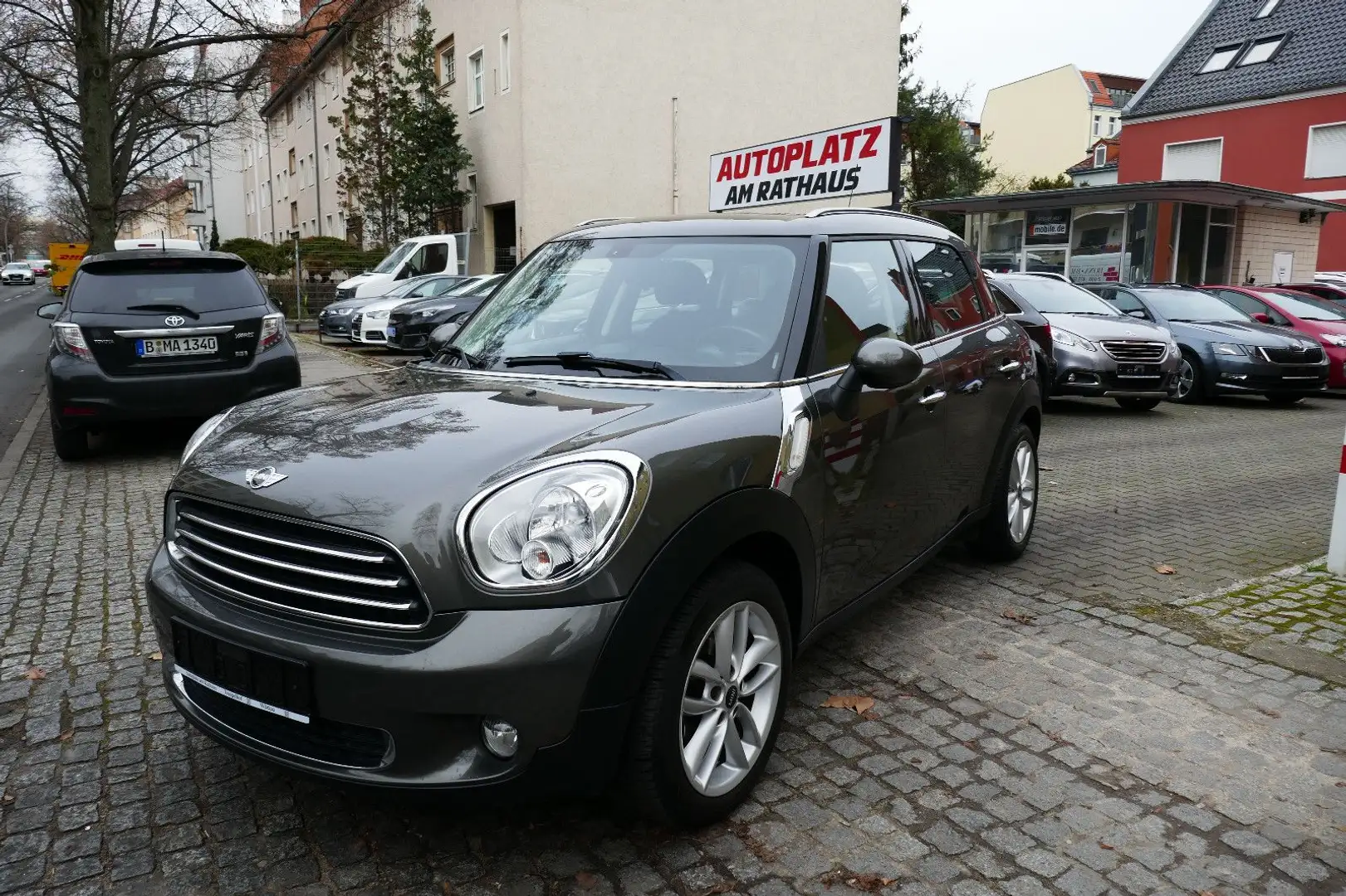 MINI One Countryman One mit Schiebe/Panoramad. Gris - 1