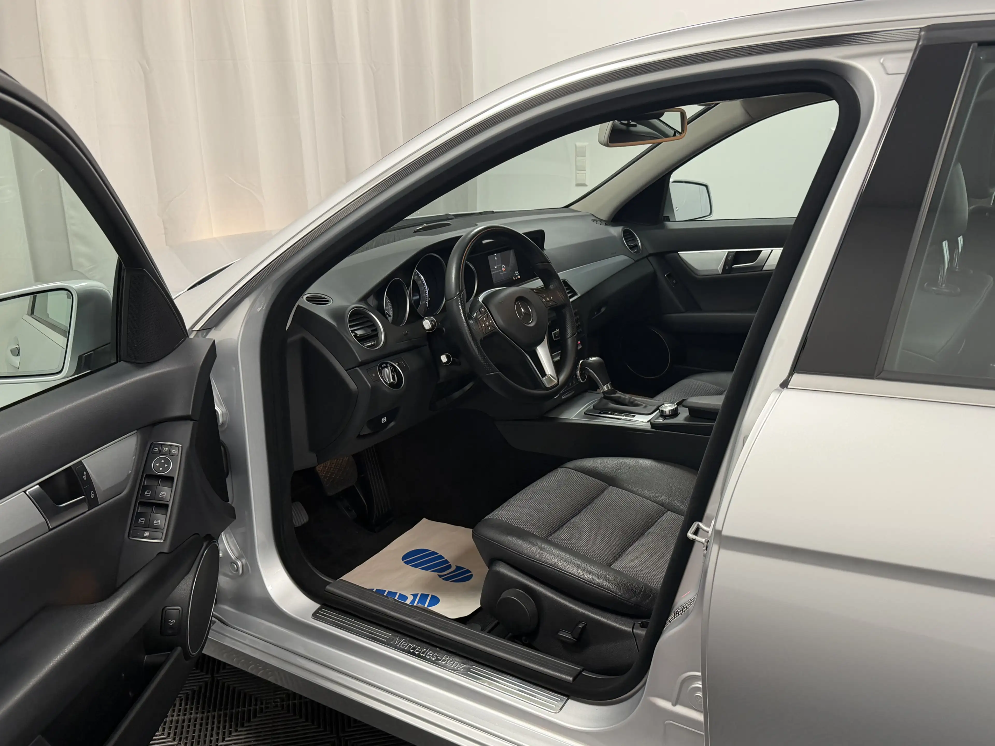 Mercedes-Benz C 220 CDI BlueEff. Aut. Avantgarde Schiebedach — photo 9