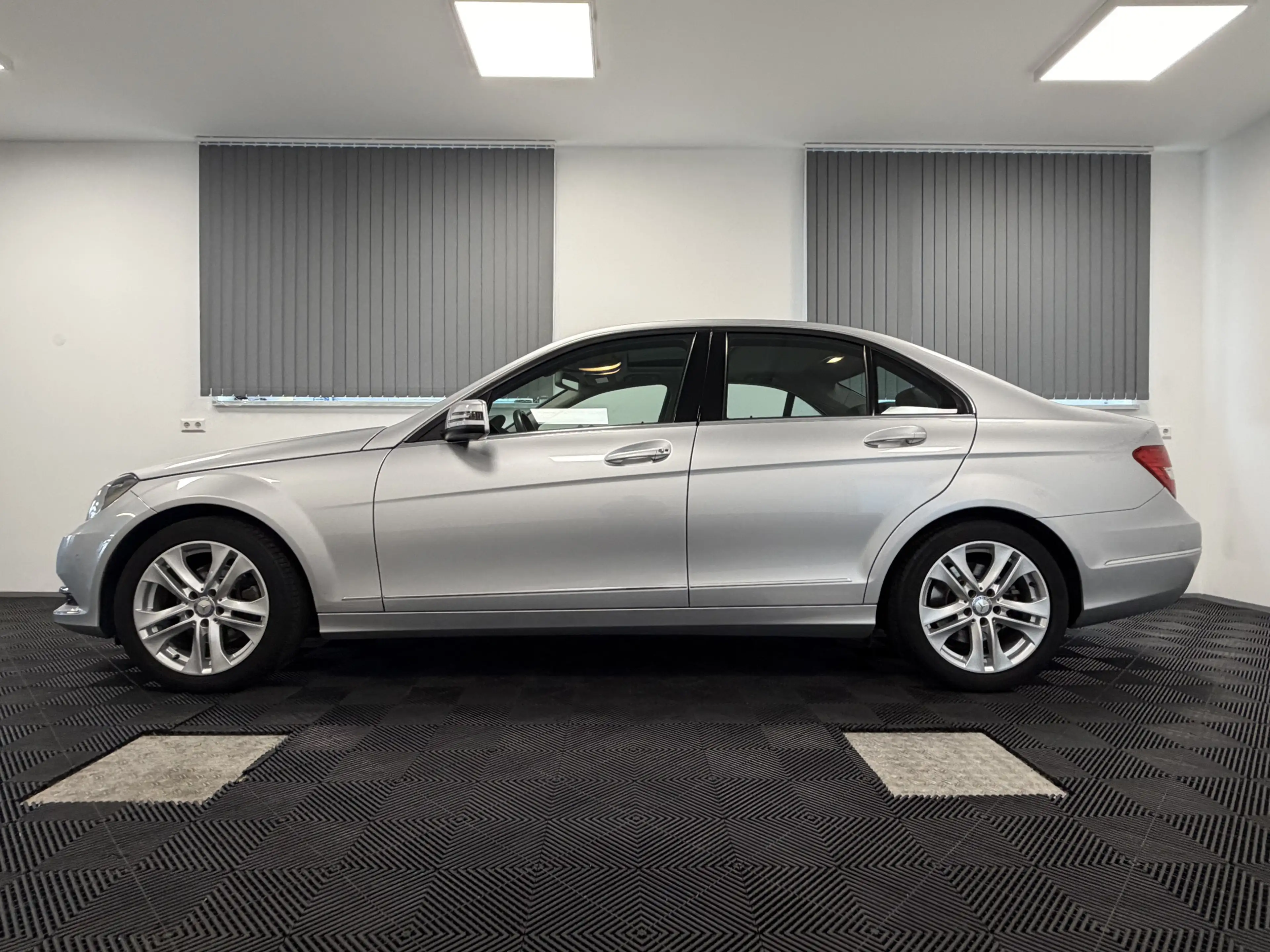 Mercedes-Benz C 220 CDI BlueEff. Aut. Avantgarde Schiebedach — photo 5