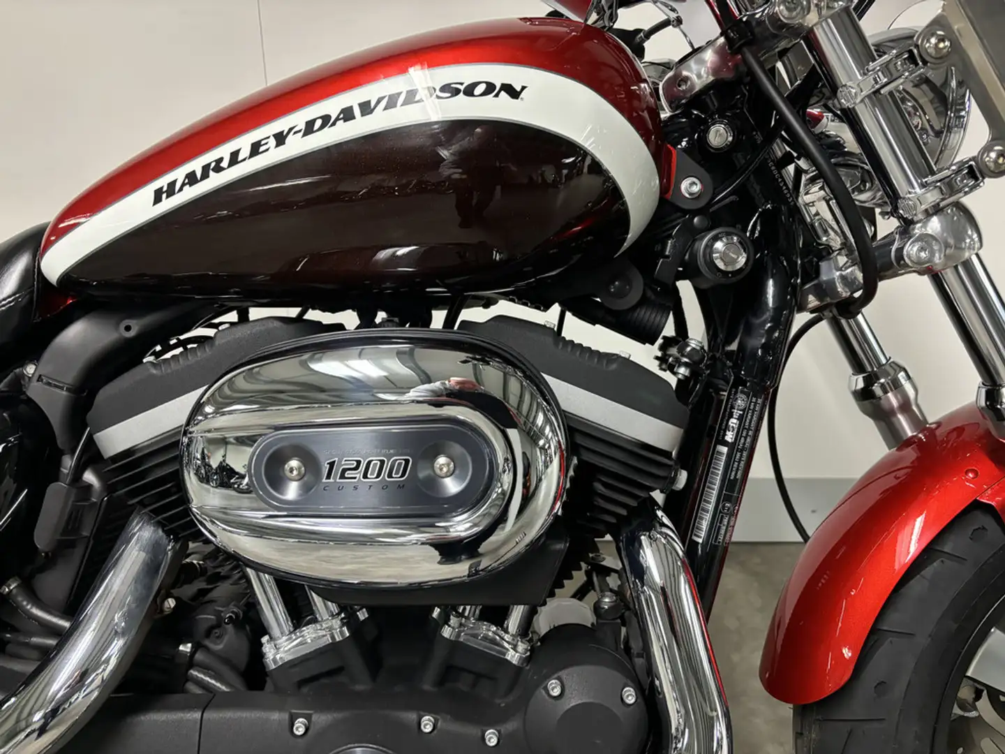 Harley-Davidson Sportster Cruiser XL1200C CUSTOM Оранжевий - 2
