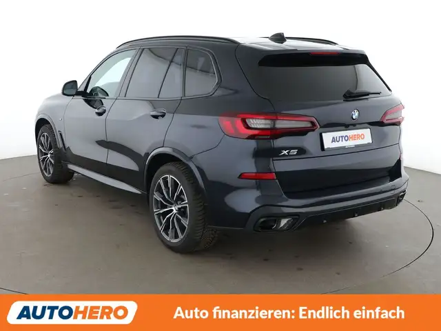 BMW X5 view 4