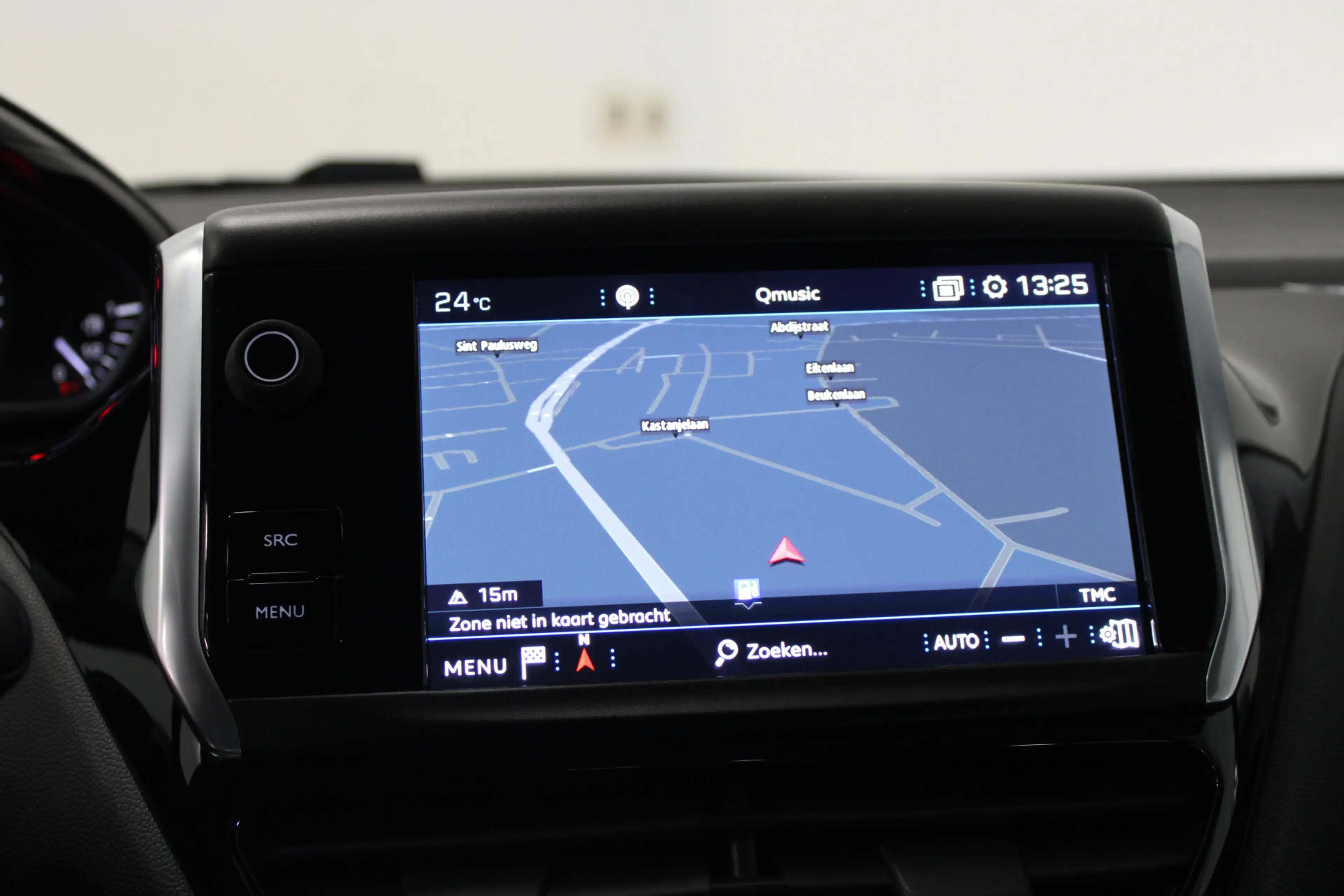 Peugeot 208 1.2 PureTech Signature — photo 16