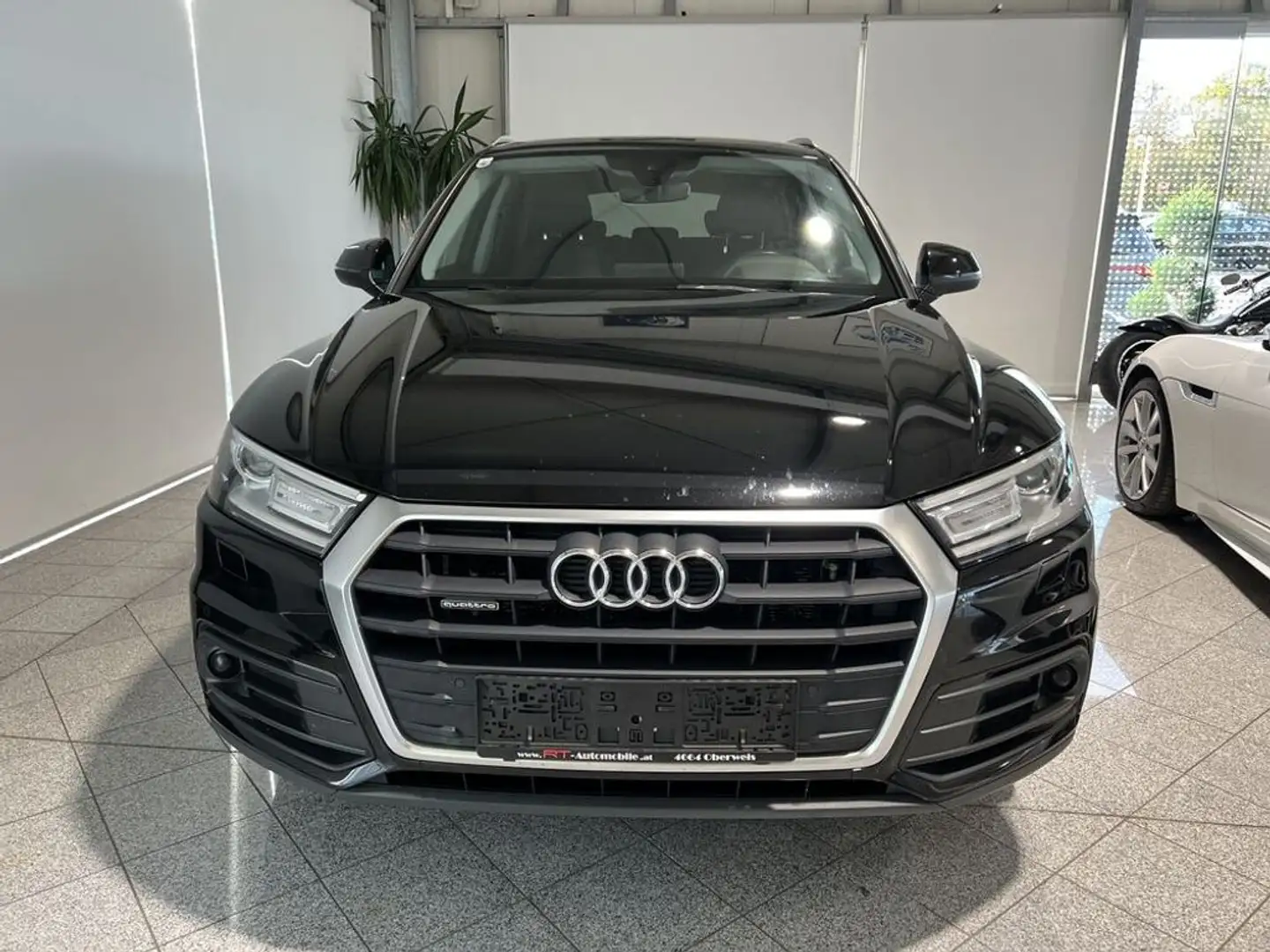 Audi Q5 2.0 TDI quattro Aut. ''Vermittlungsverkauf'' Schwarz - 2