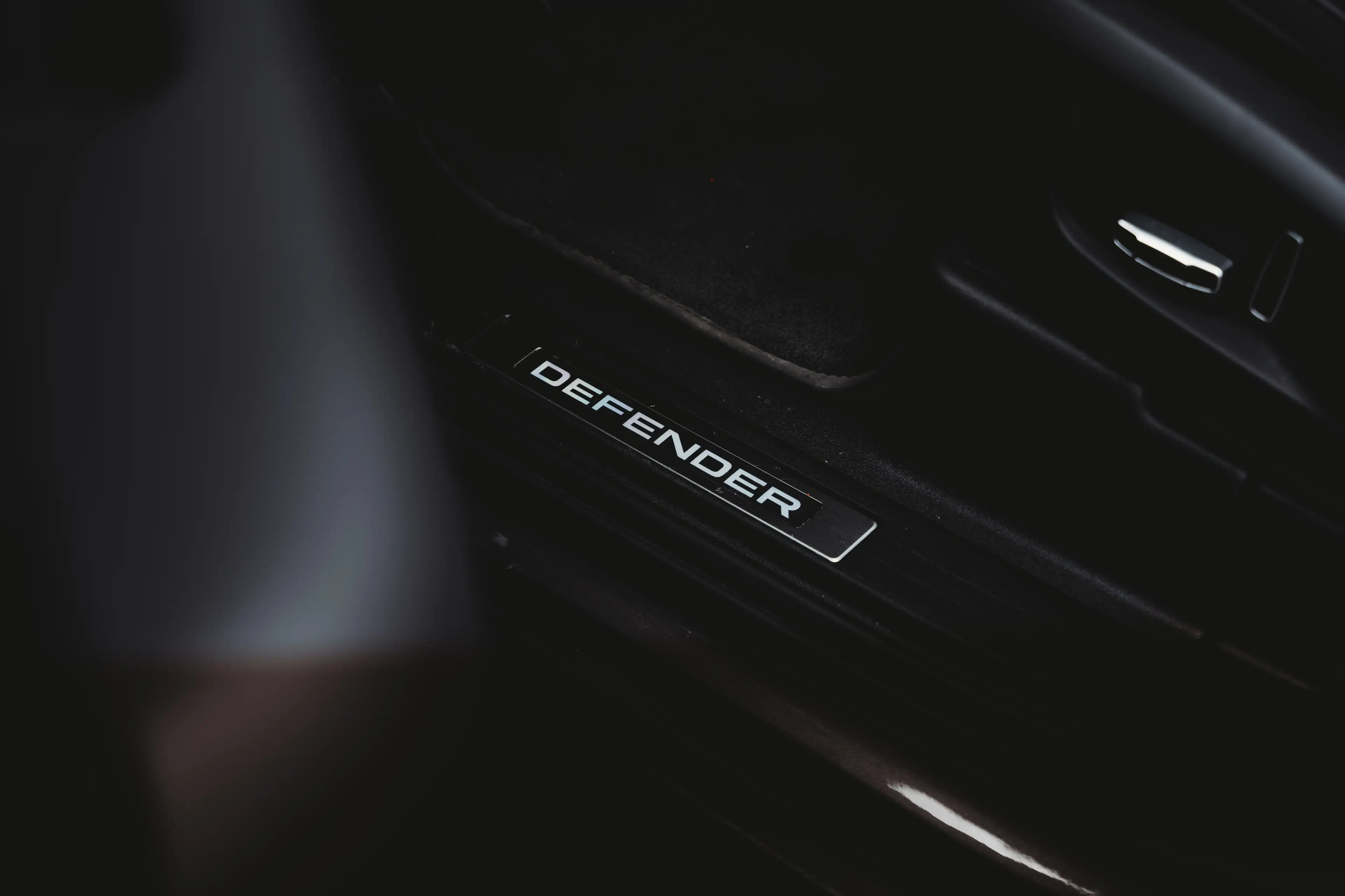 Land Rover Defender OCTA 110 4.4 V8 P635/Mat PPF/Trekhaak/ACC/Pano/Charente grey/ — photo 10