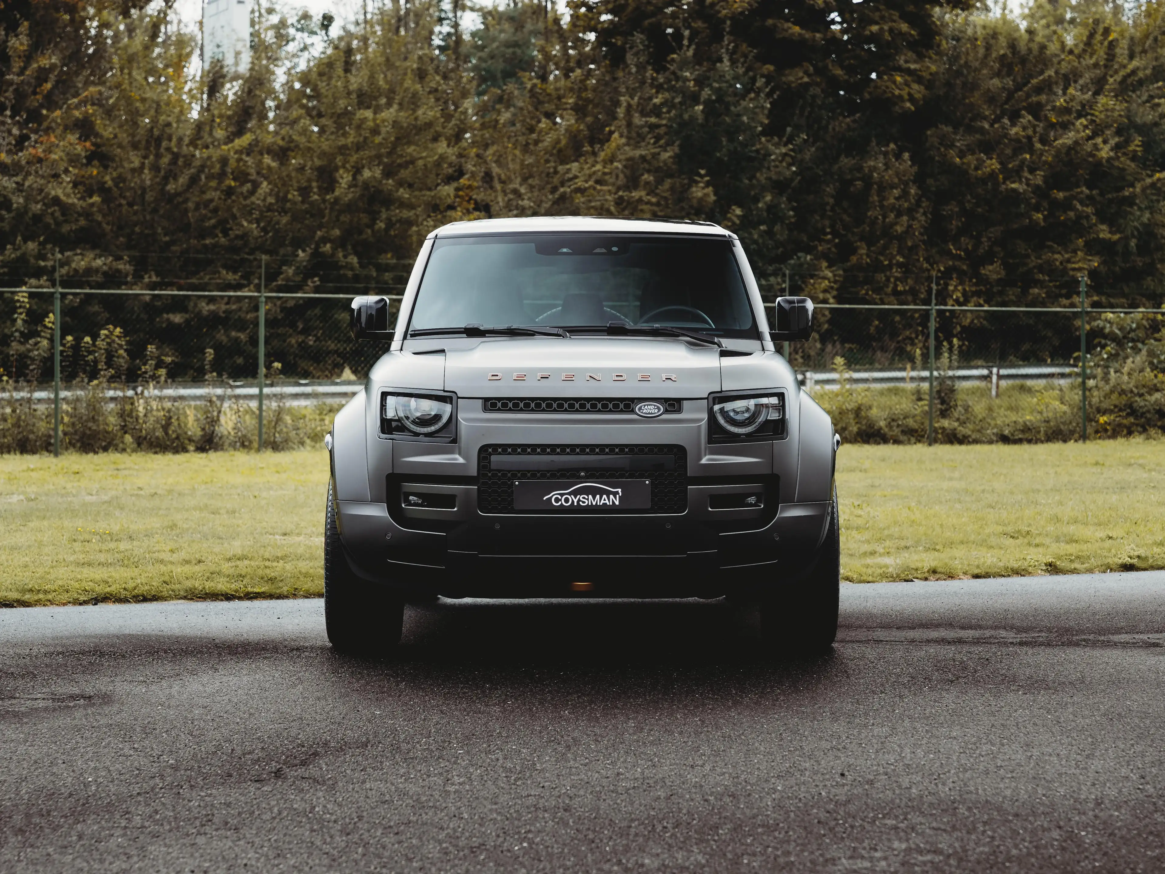 Land Rover Defender OCTA 110 4.4 V8 P635/Mat PPF/Trekhaak/ACC/Pano/Charente grey/ — photo 2