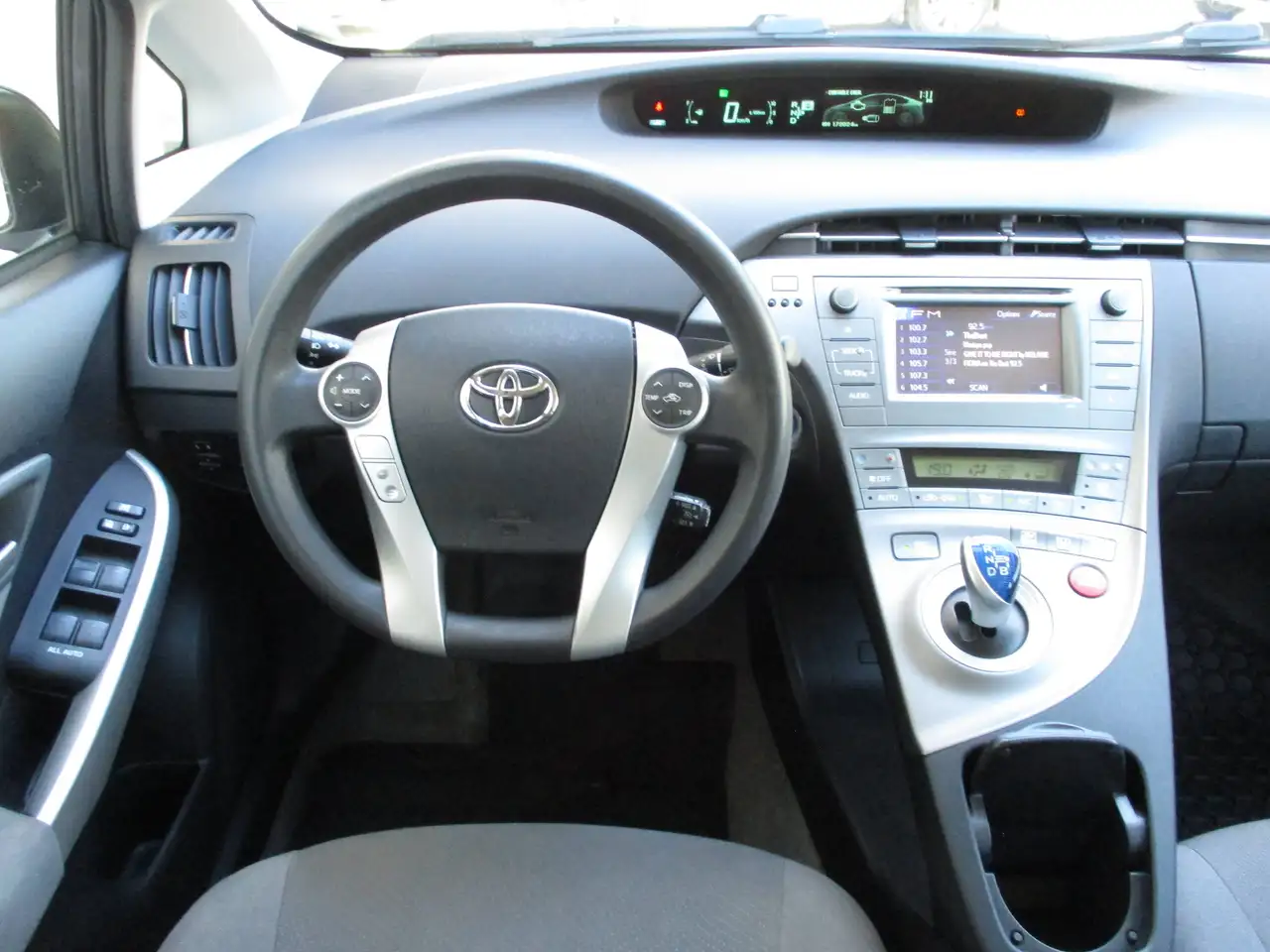 Toyota Prius photo Toyota Prius