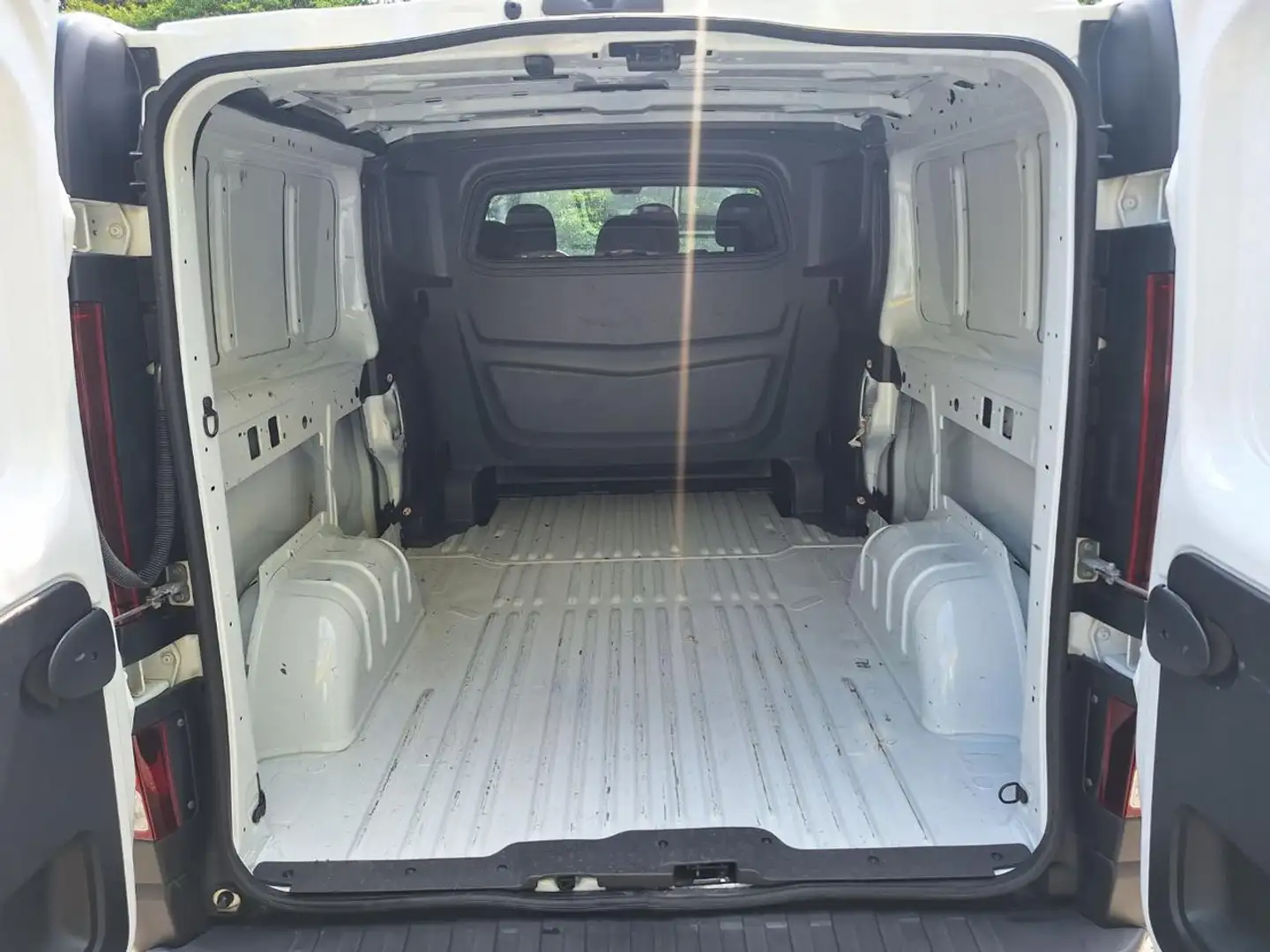 Opel Vivaro 29 1.6 CDTI 120CV S&S PL-TN Combi 6 posti N°FV255 Bianco - 2
