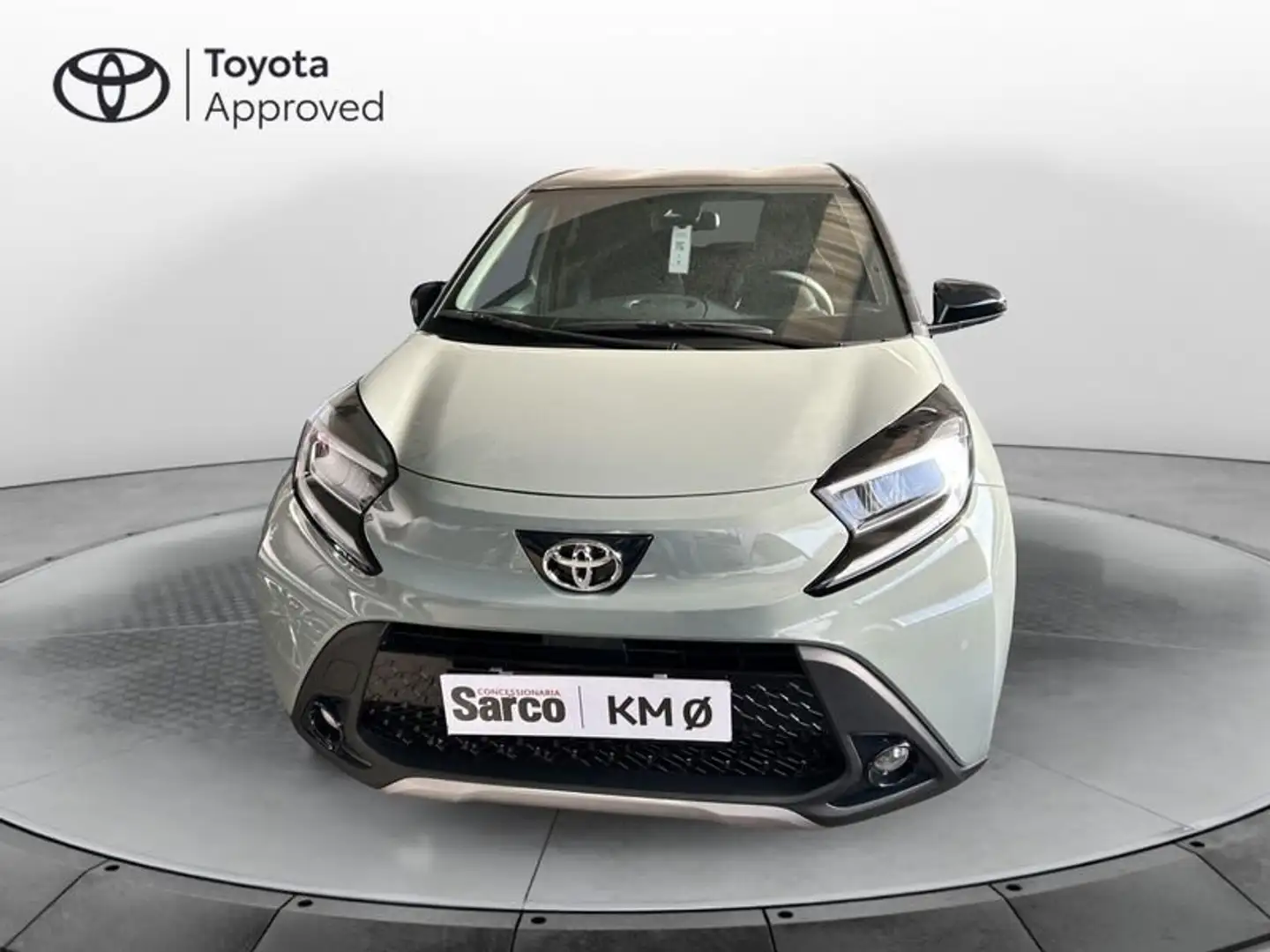 Toyota Aygo X 1.0 VVT-i 72 CV 5 porte Lounge Gris - 1