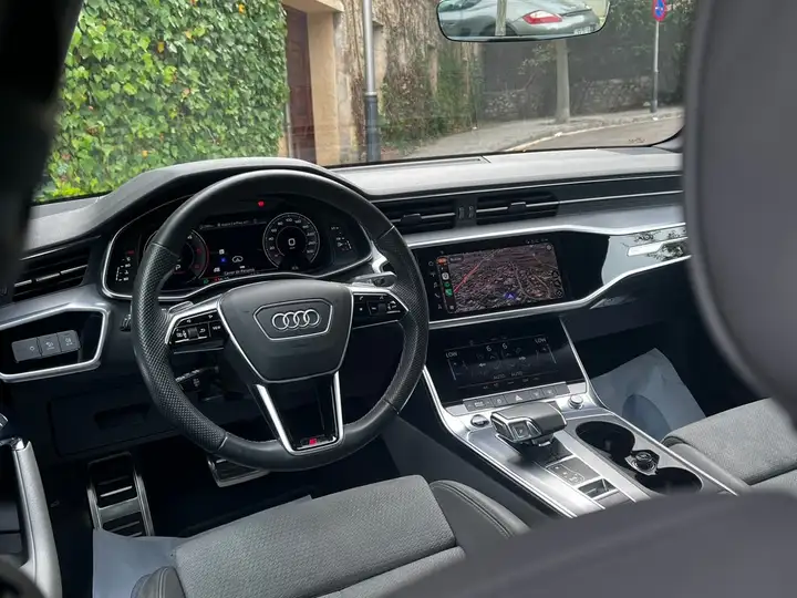 Audi A6 2022, foto 19