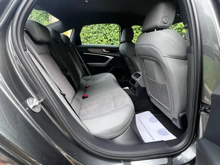 Audi A6 2022, foto 30