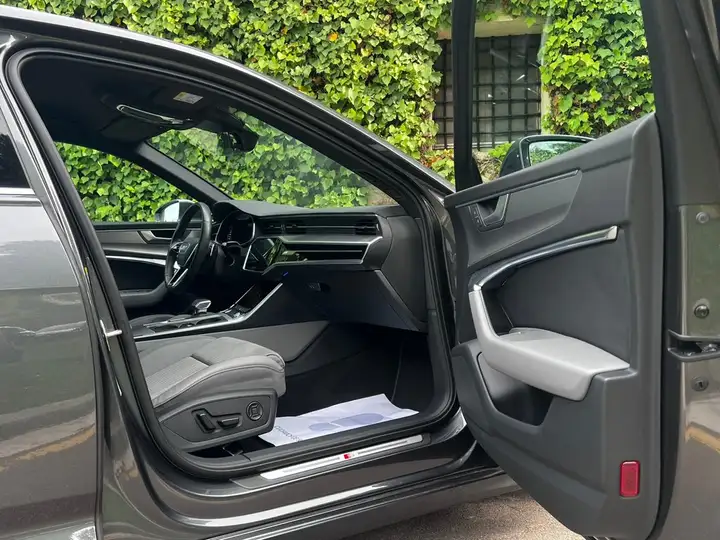 Audi A6 2022, foto 33