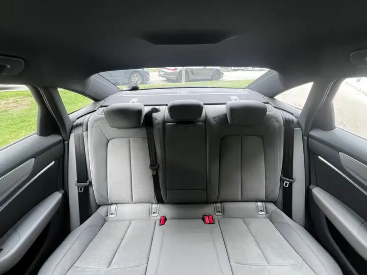Audi A6 2022, foto 32