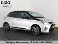 Toyota Yaris 1.5 HYBRID BI-TONE EDITION SILVERLINE CRUISE CONTR Grau - thumbnail 3