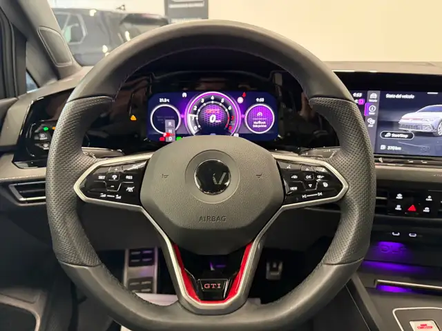 Volkswagen Golf view 16