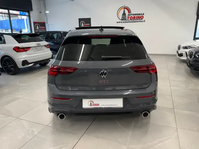 Volkswagen Golf view 5