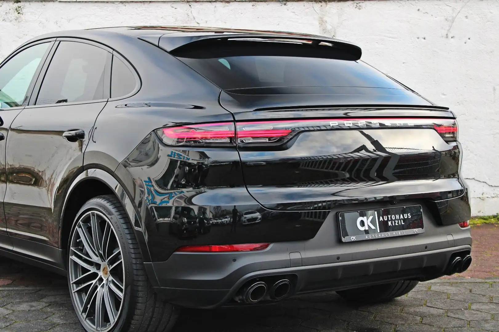 Porsche Cayenne Coupe Luftfederung, 22 Zoll Turbo Design Schwarz - 2