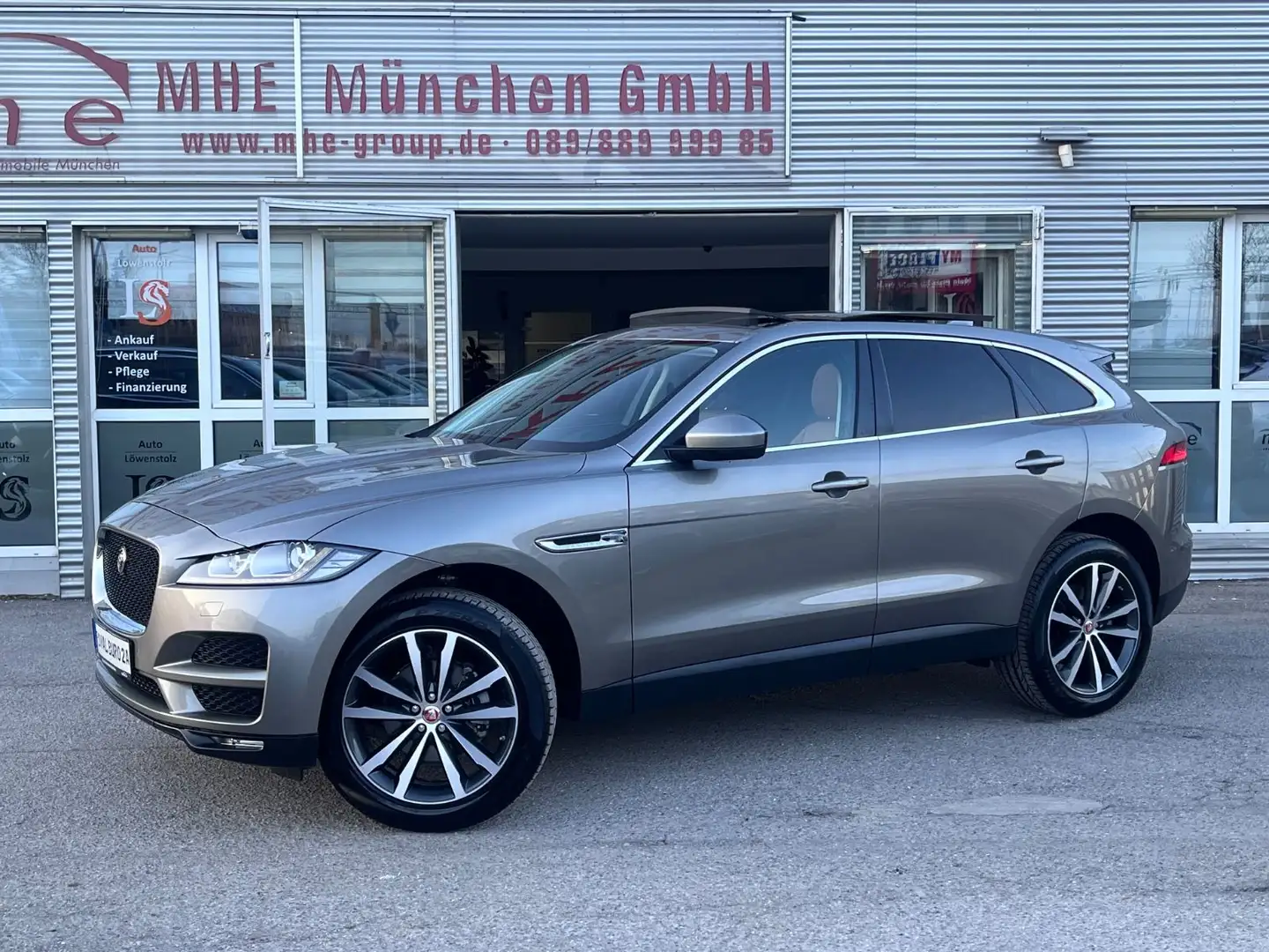 Jaguar F-Pace 25d AWD Pure*Pano*Kamera*Navi*Leder Gris - 1
