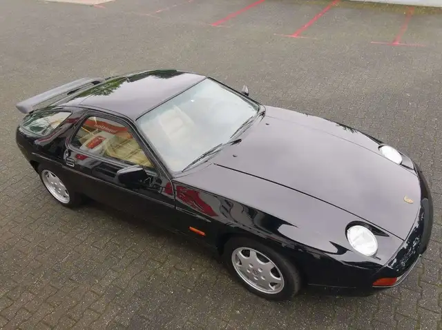 Porsche 928 GT