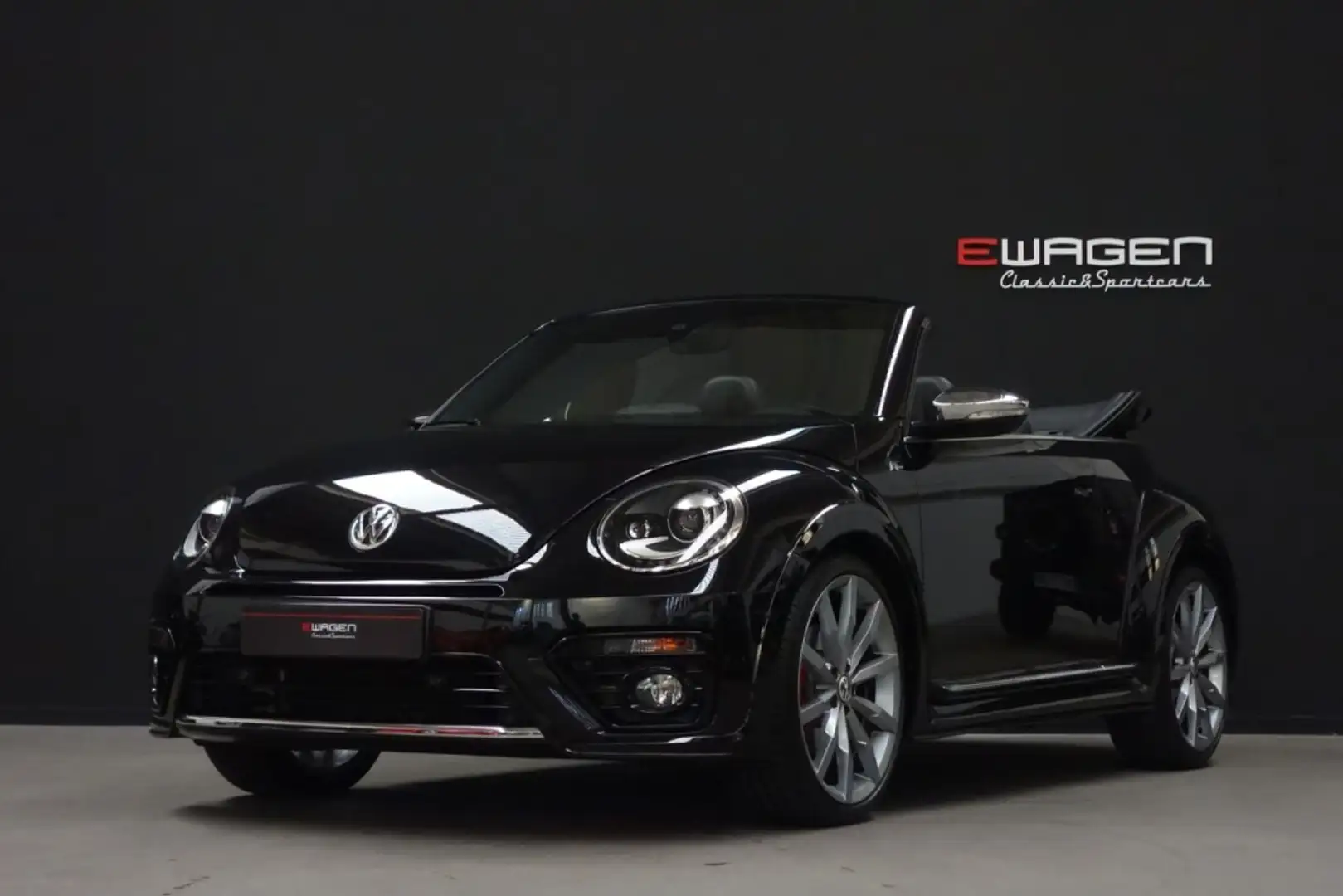 Volkswagen Beetle Cabrio 2.0 TSI Sport DSG 220 Zwart - 2