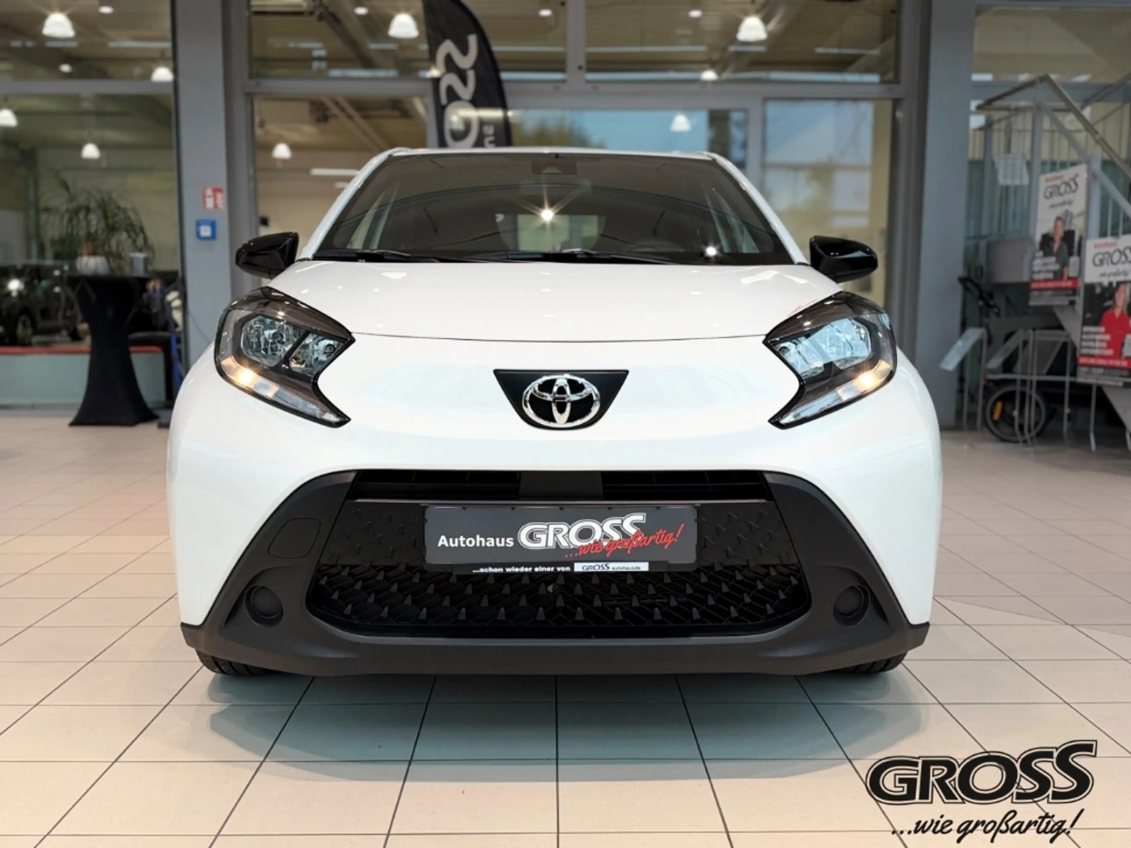Toyota Aygo X Business Edition Apple CarPlay Android Auto Musiks — photo 2