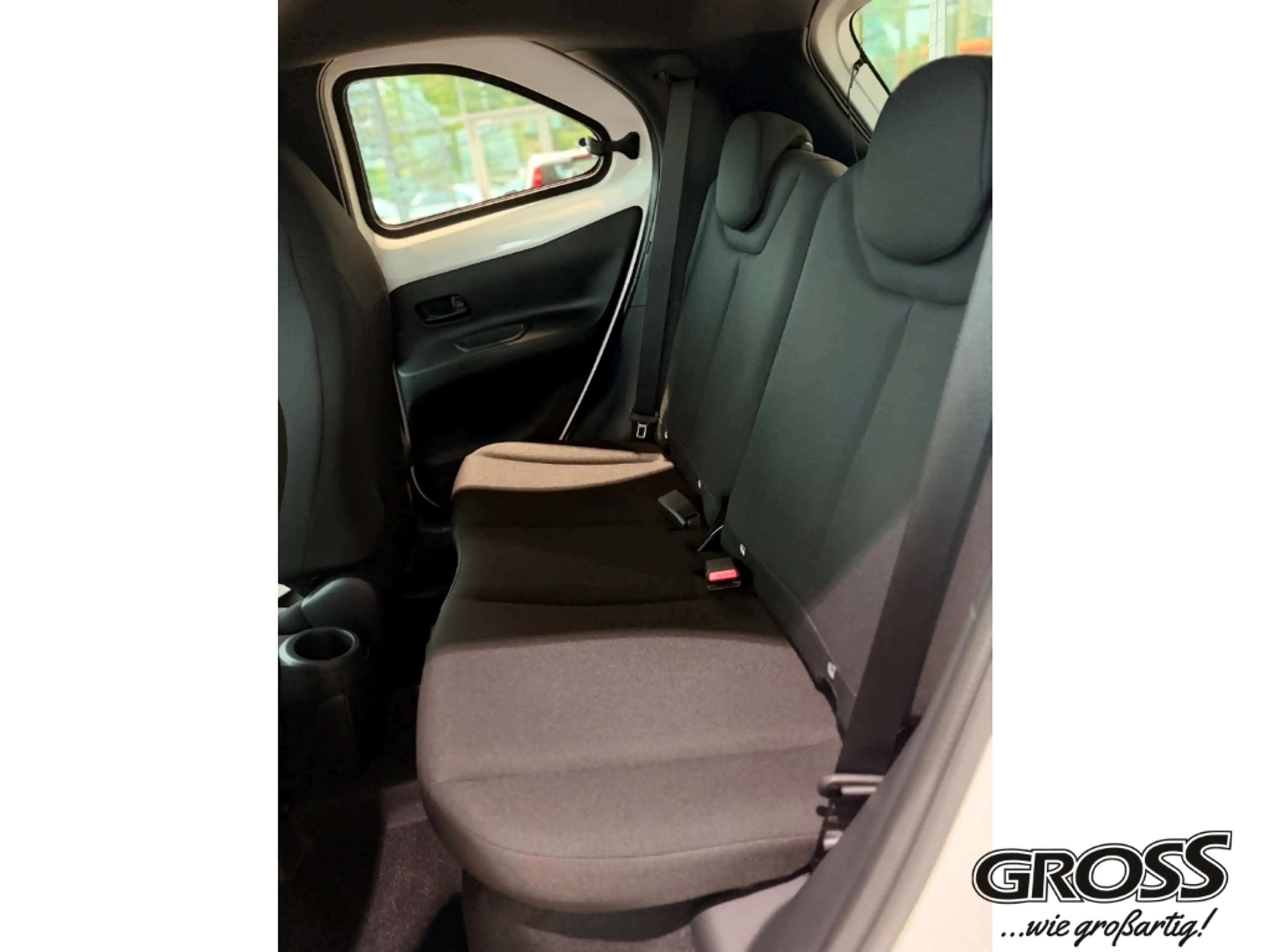 Toyota Aygo X Business Edition Apple CarPlay Android Auto Musiks — photo 13