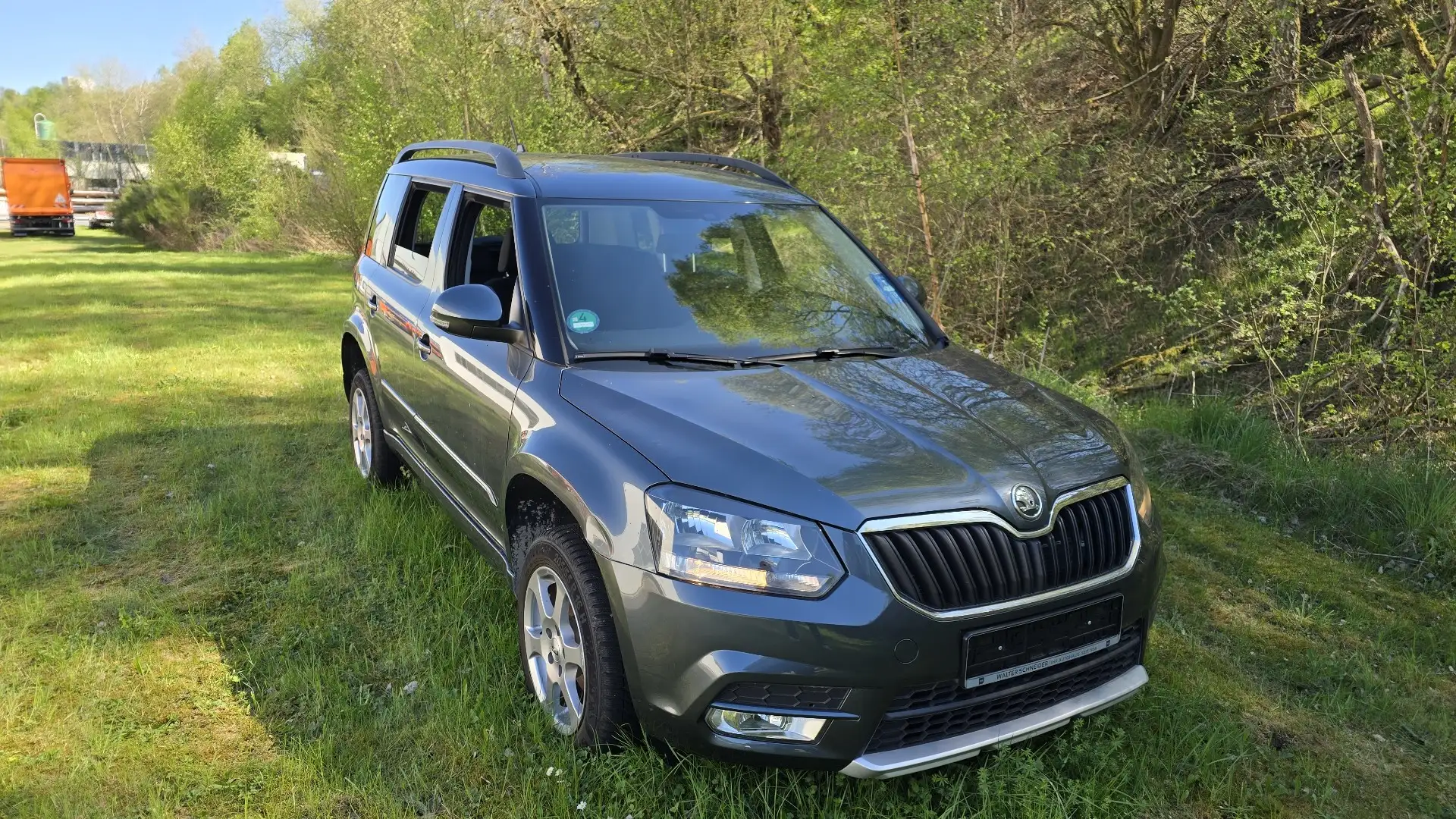 Skoda Yeti Ambition 1.4 TSI, Automatik, Klima, Grau - 1