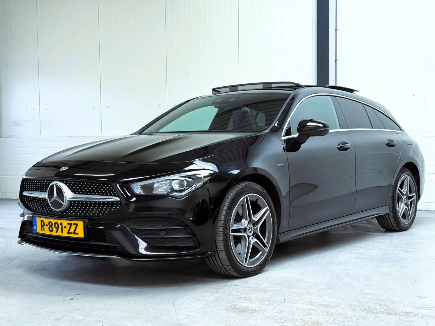 Mercedes-Benz CLA 250 Shooting Brake e Premium Plus AMG|Pano|Burmester|T Zwart - 2