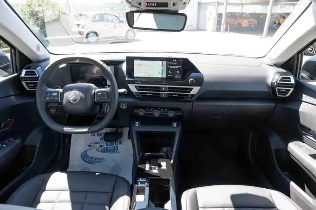 Citroen C4 view 7