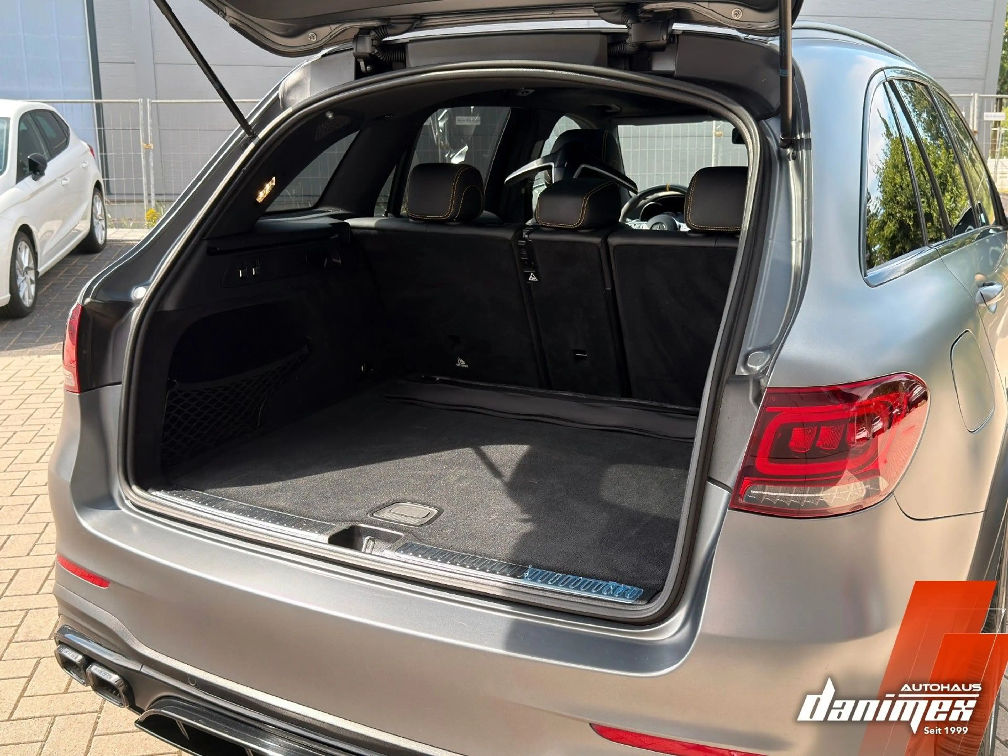 Mercedes-Benz GLC 63 AMG GLC 63S VOLL - Pano HUD Sound 360° Schutzfolie — photo 9