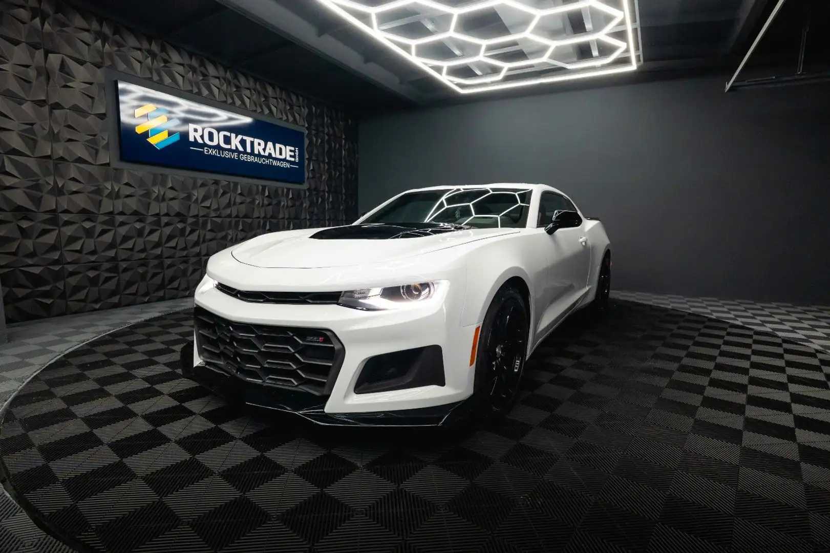 Chevrolet Camaro 6.2 SS Coupe ZL1 LT1 Performance CarPlay Weiß - 2