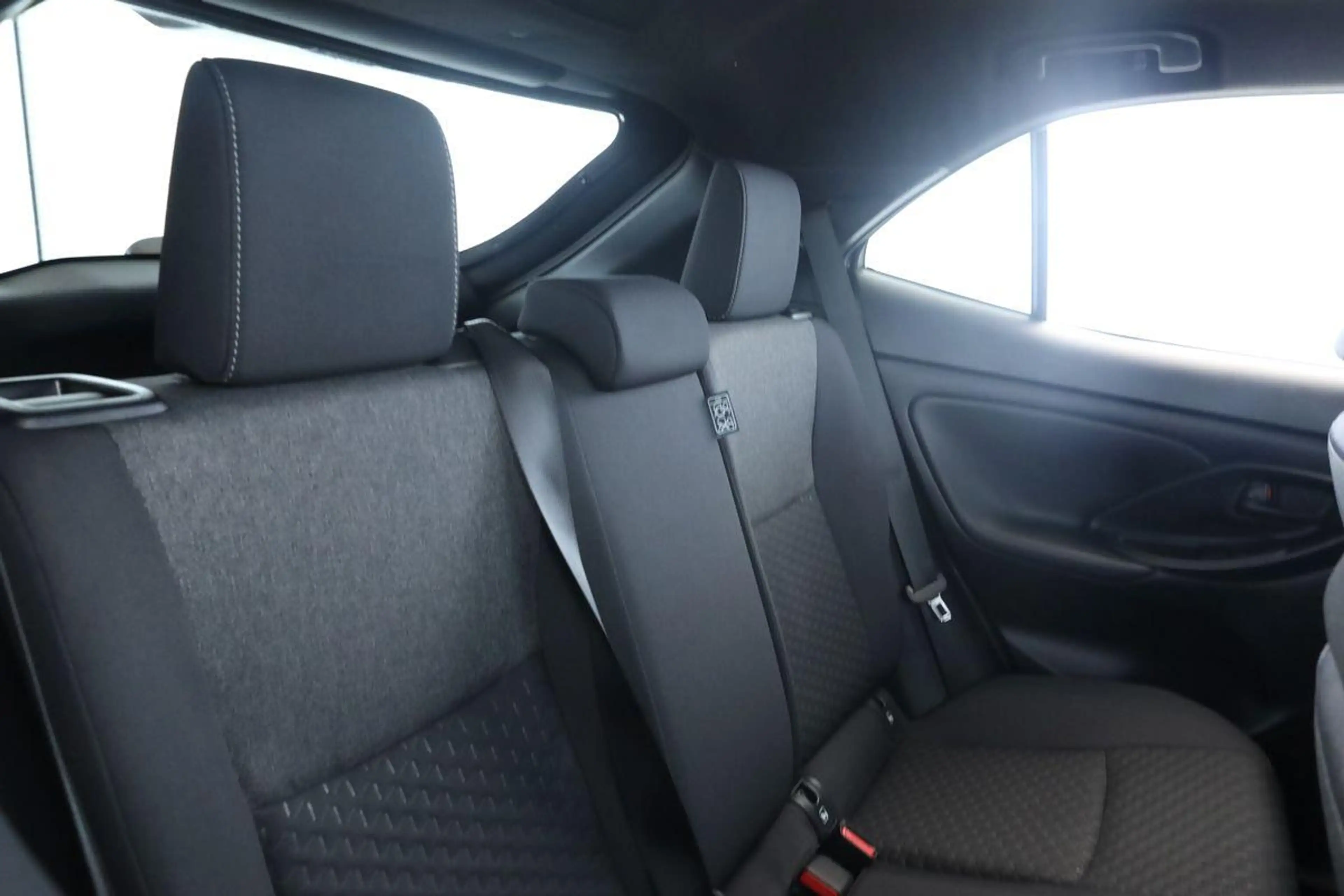 Toyota Yaris Cross Hybrid Teamplayer LED Nav SitzHZ Kam — photo 14