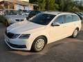 Skoda Octavia Weiß - thumbnail 3