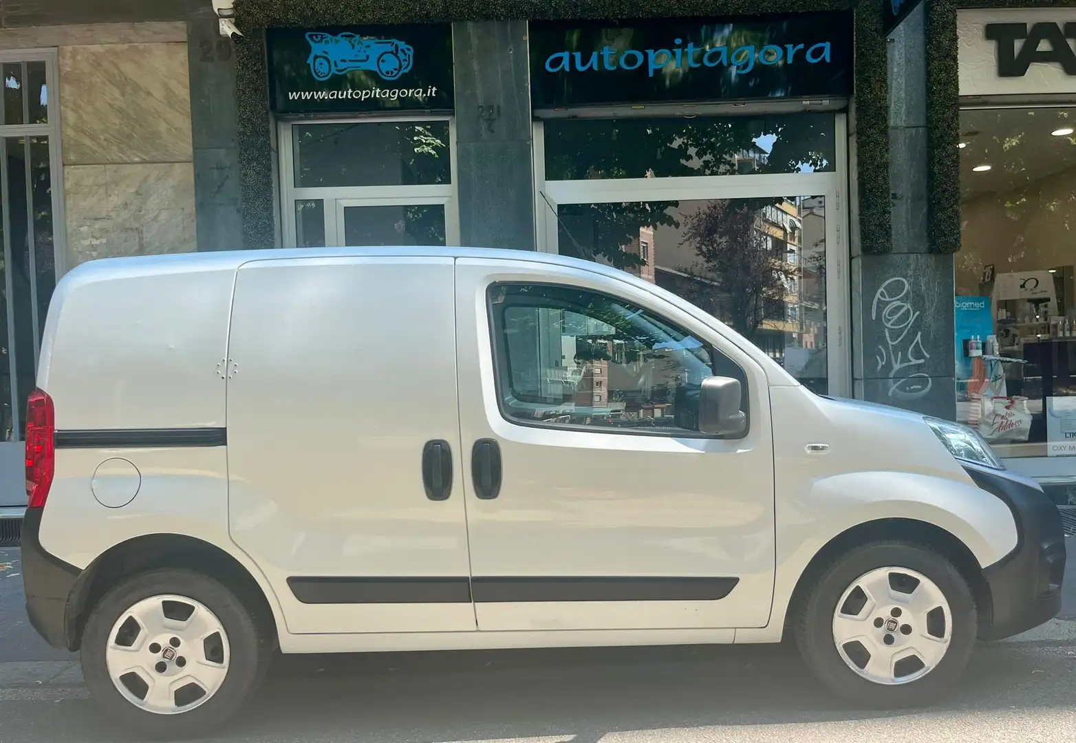 Fiat Fiorino cargo 1.3 mjt 95cv ecojet SX E6d-temp Wit - 1