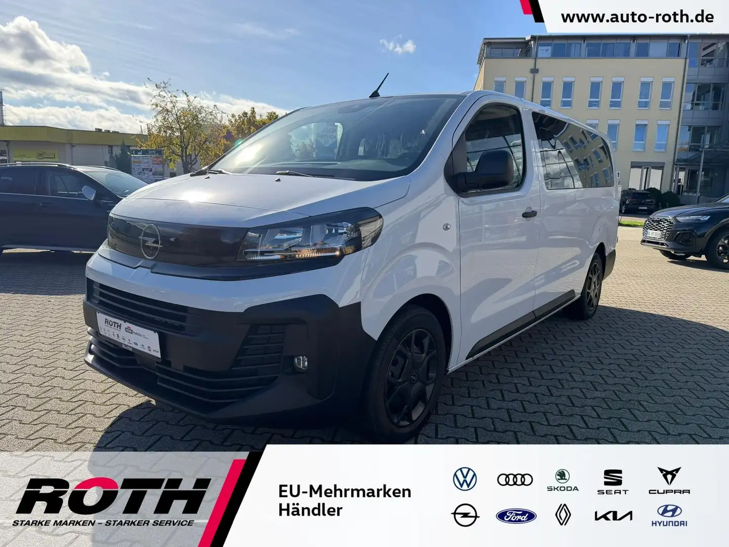 Opel Vivaro Kombi 2.0 TDI L3 9 Sitzer PDC*Kamera*Navi Weiß - 1