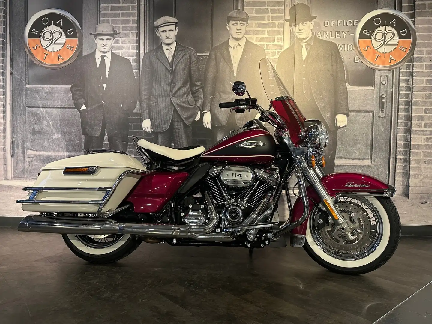 Harley-Davidson Electra Glide Roşu - 1