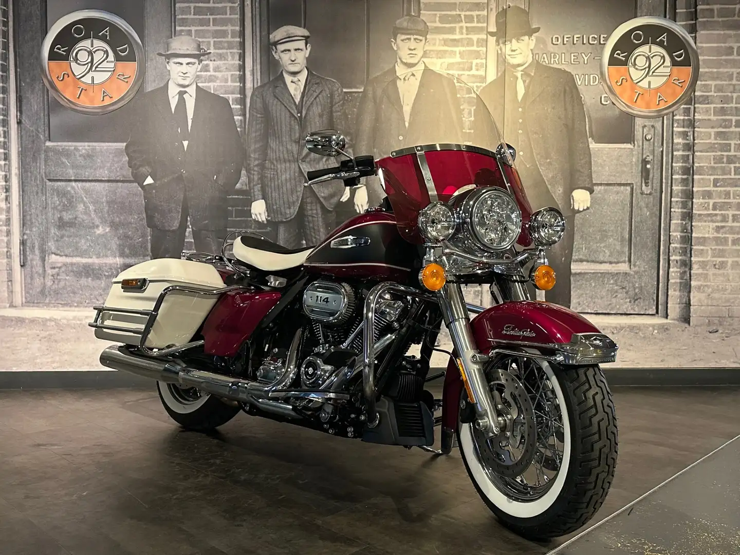 Harley-Davidson Electra Glide Roşu - 2