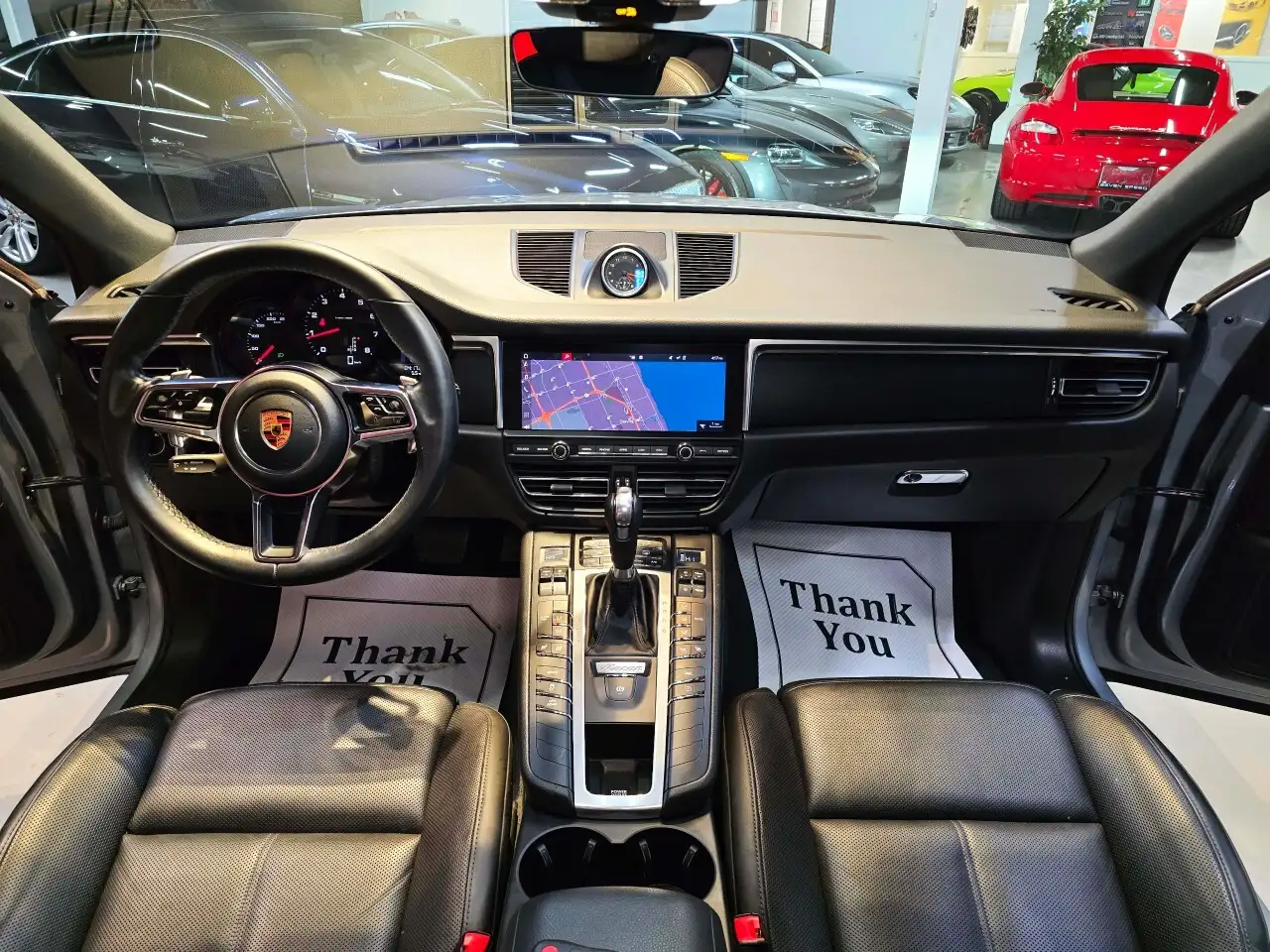 Porsche Macan снимка Porsche Macan