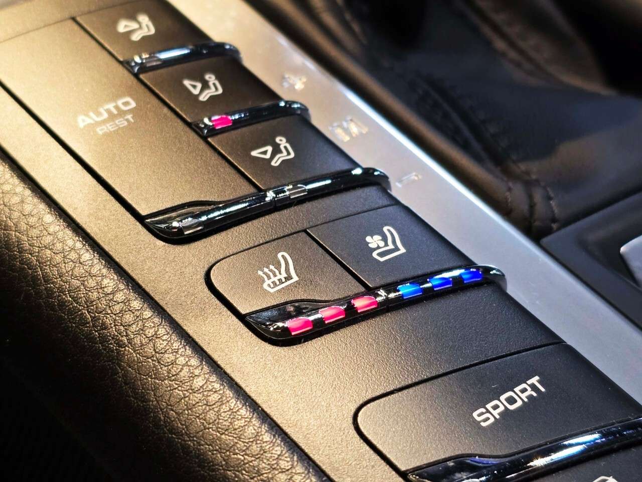 2019 Porsche Macan OneOwner/Chrono/Pano/Certified/Finance thumb 33