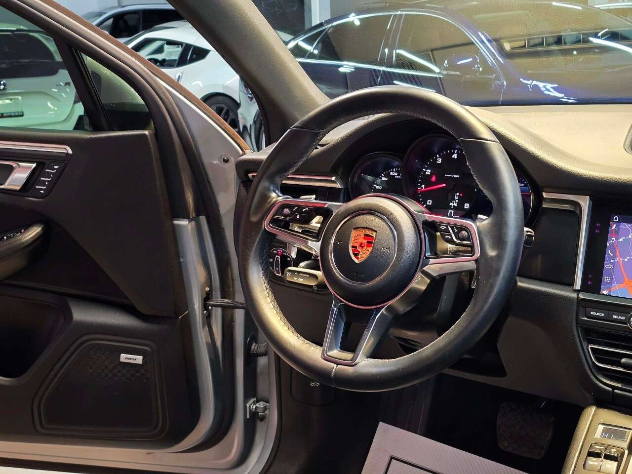 2019 Porsche Macan OneOwner/Chrono/Pano/Certified/Finance thumb 17