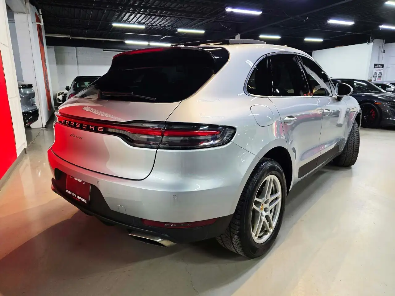Porsche Macan снимка Porsche Macan
