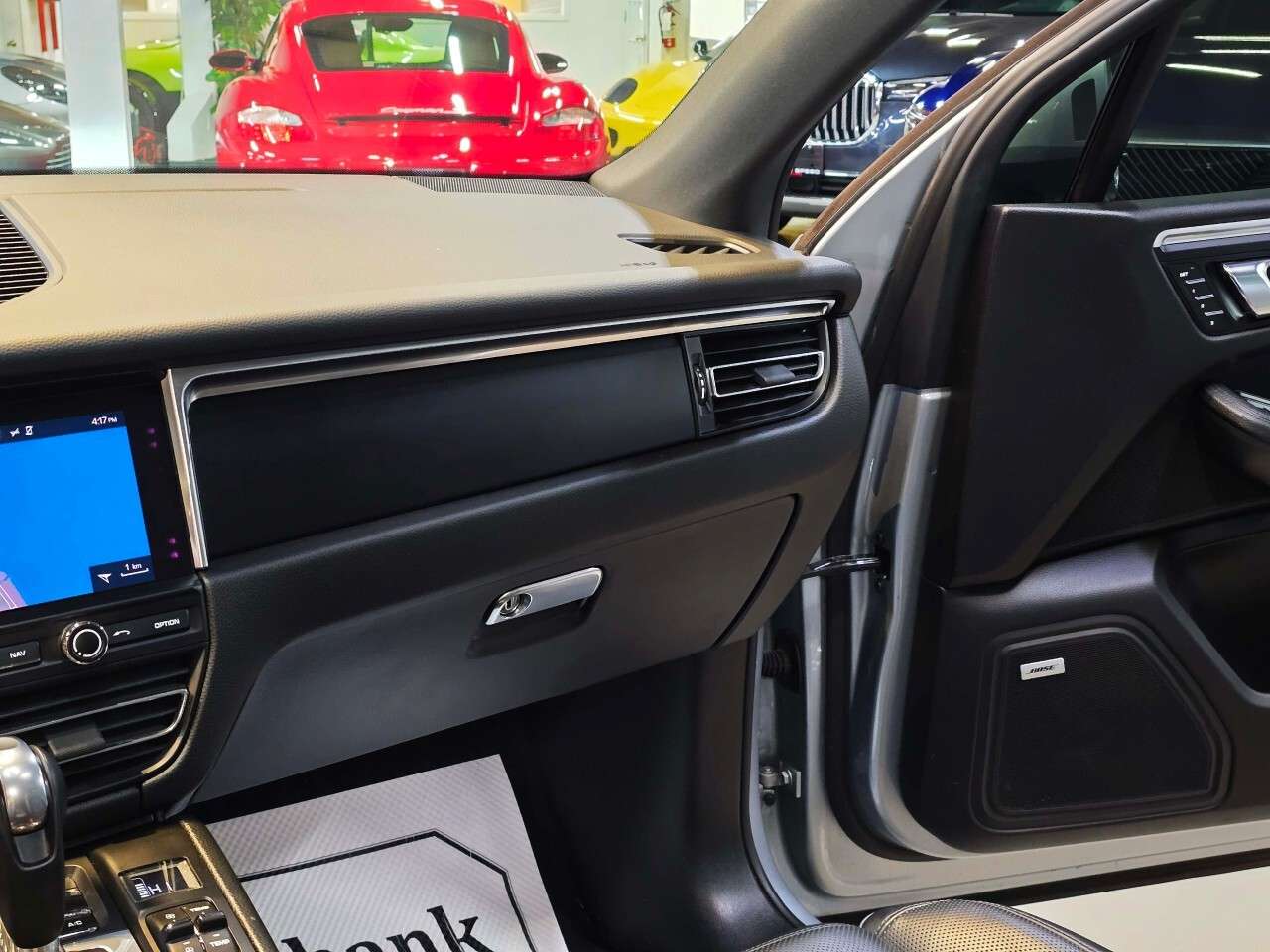 2019 Porsche Macan OneOwner/Chrono/Pano/Certified/Finance thumb 18