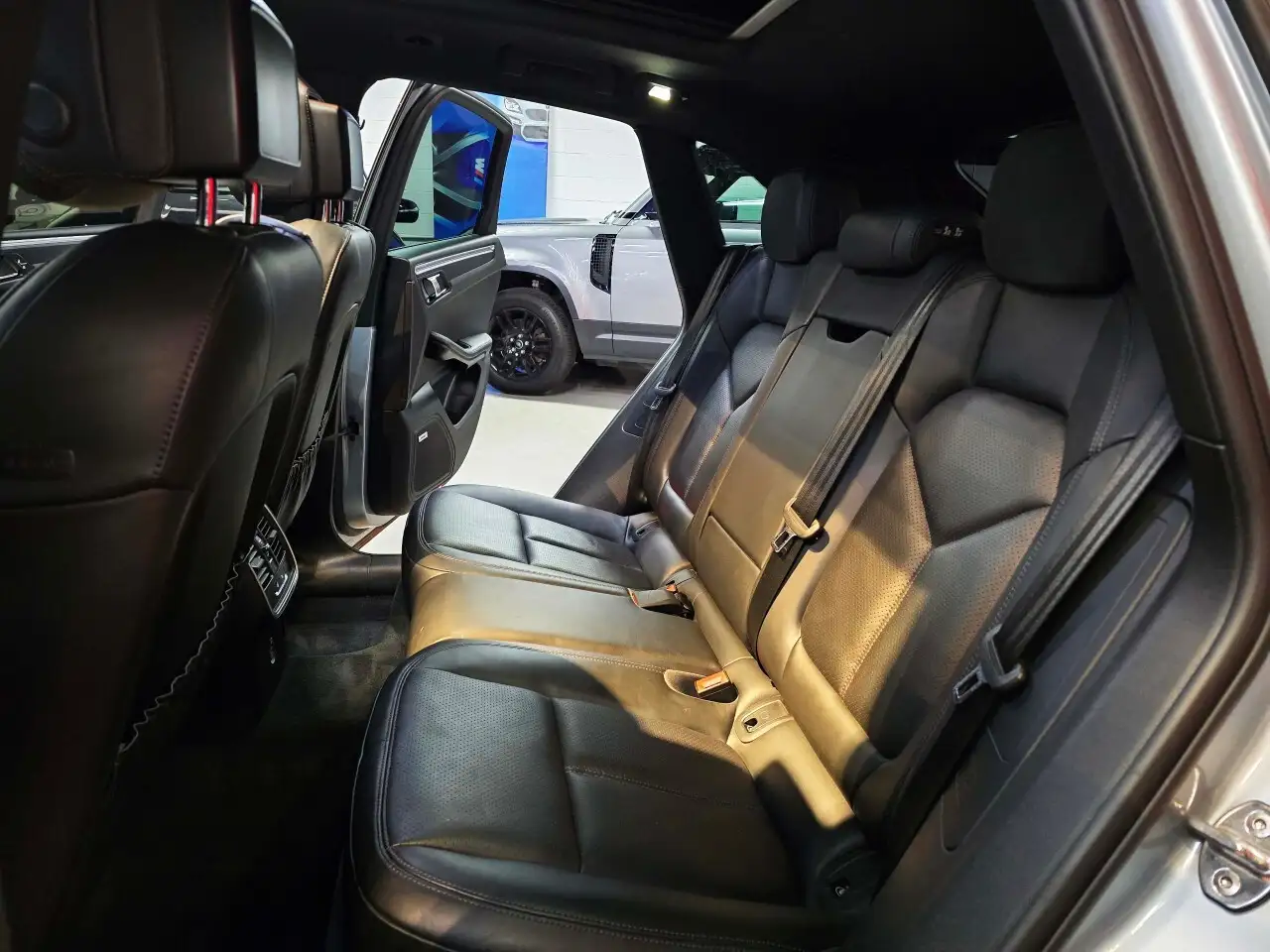 Porsche Macan снимка Porsche Macan