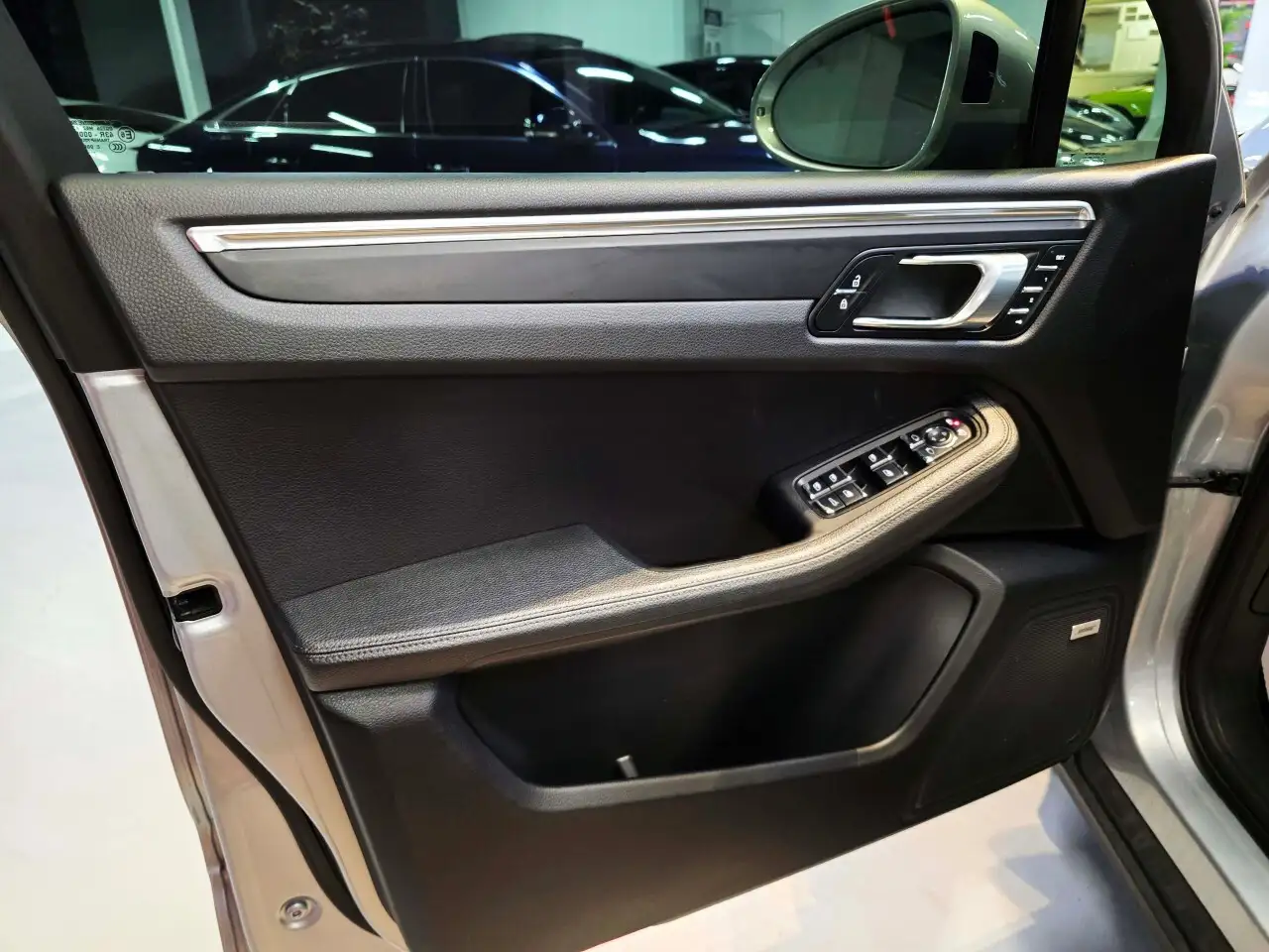 Porsche Macan снимка Porsche Macan