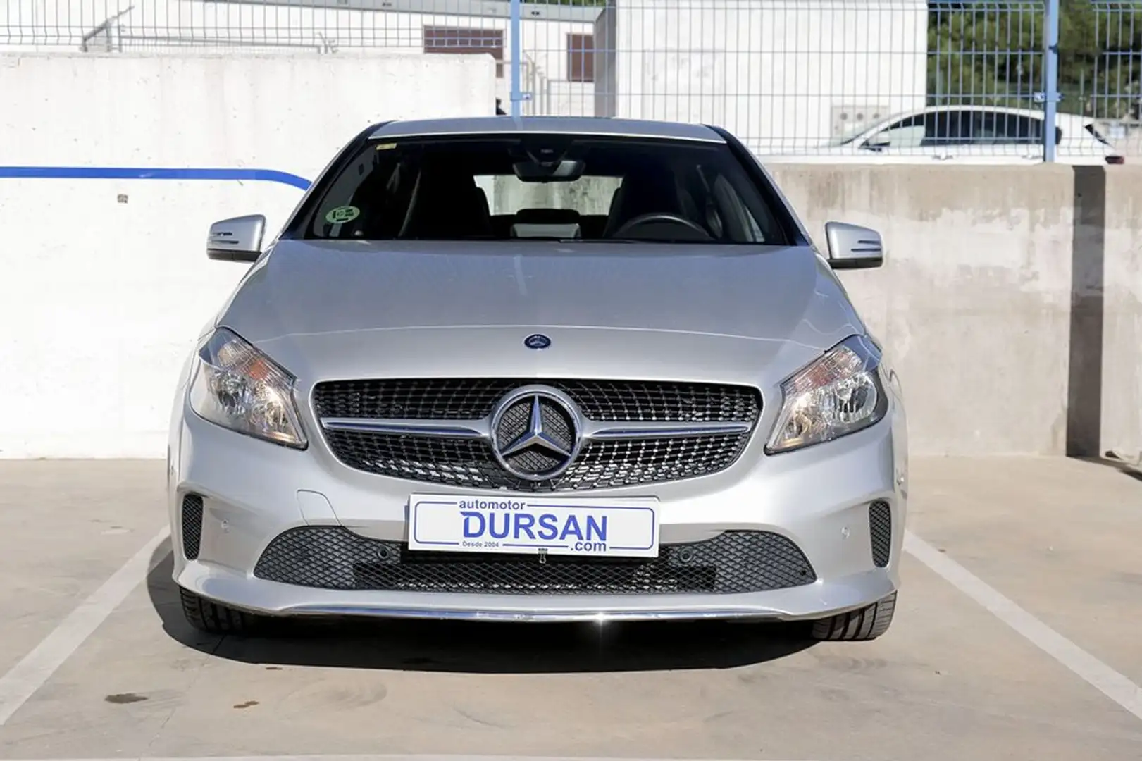 Mercedes-Benz A 180 Gris - 2