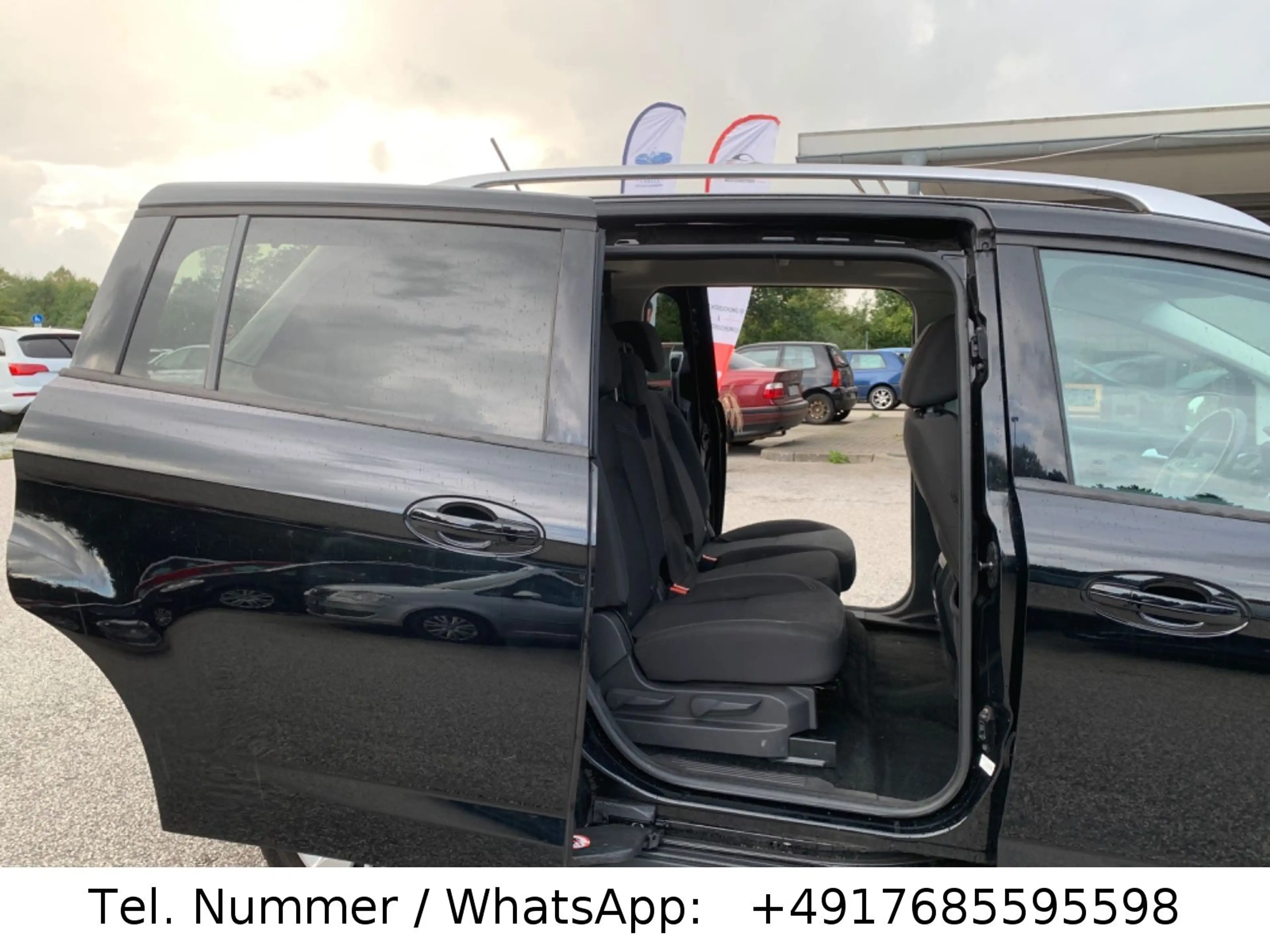 Ford Grand C-Max Grand C-MAX Cool & Connect — photo 12