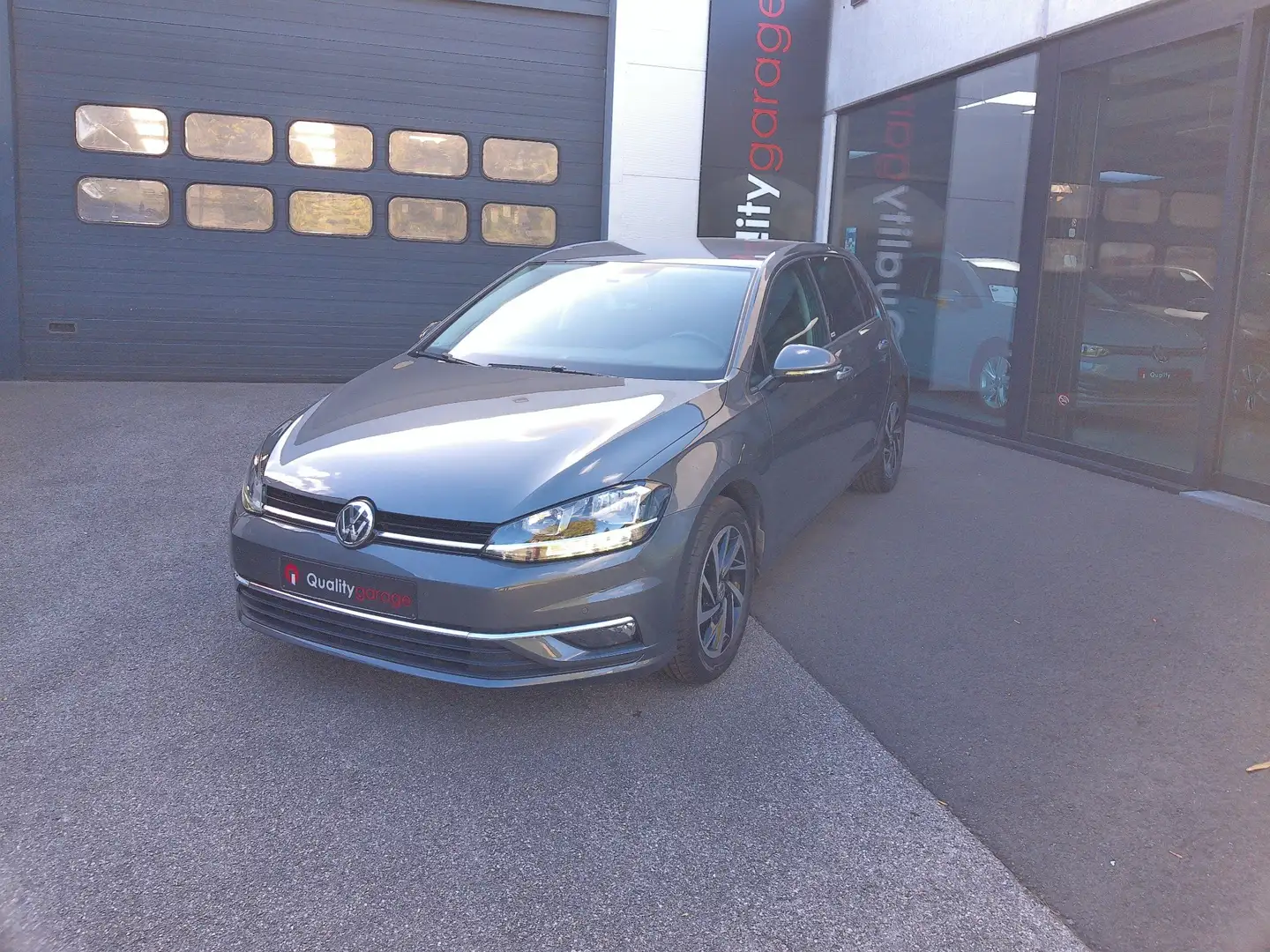 Volkswagen Golf Golf 1.0 TSI OPF Comfortline Gris - 1