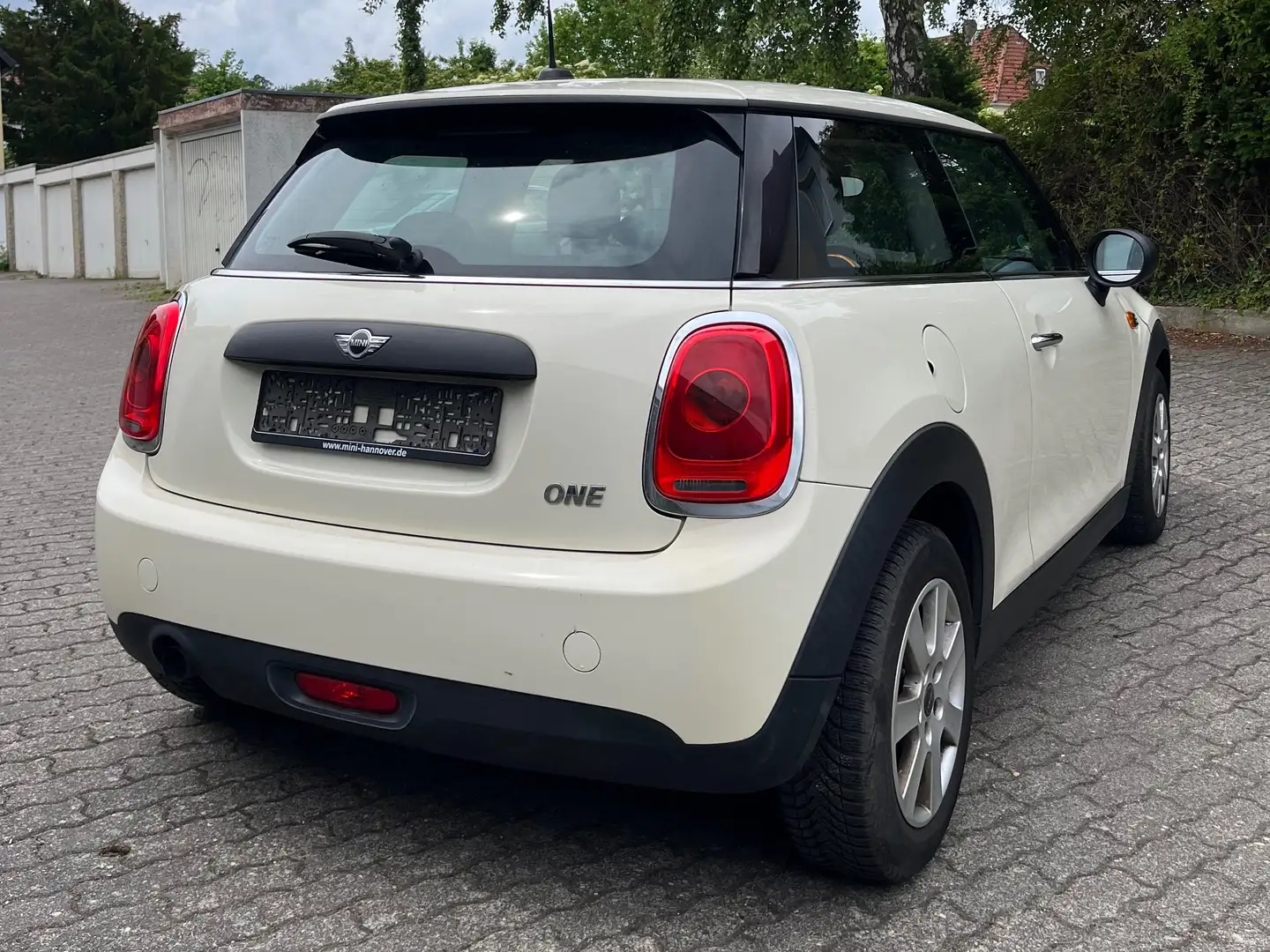 MINI One Beige - 2
