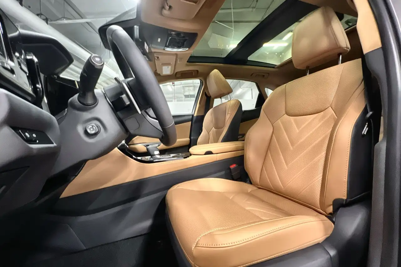 Lexus NX снимка Lexus NX