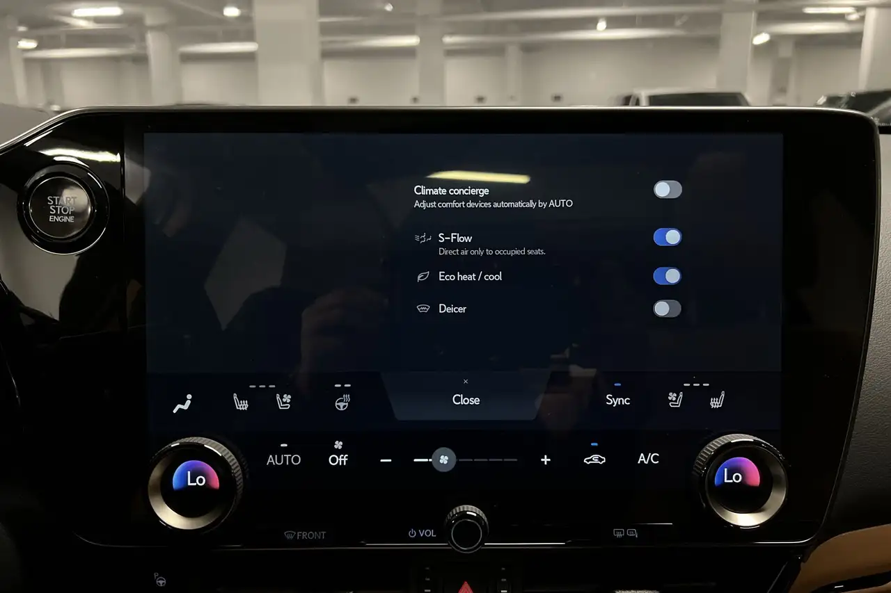 Lexus NX снимка Lexus NX